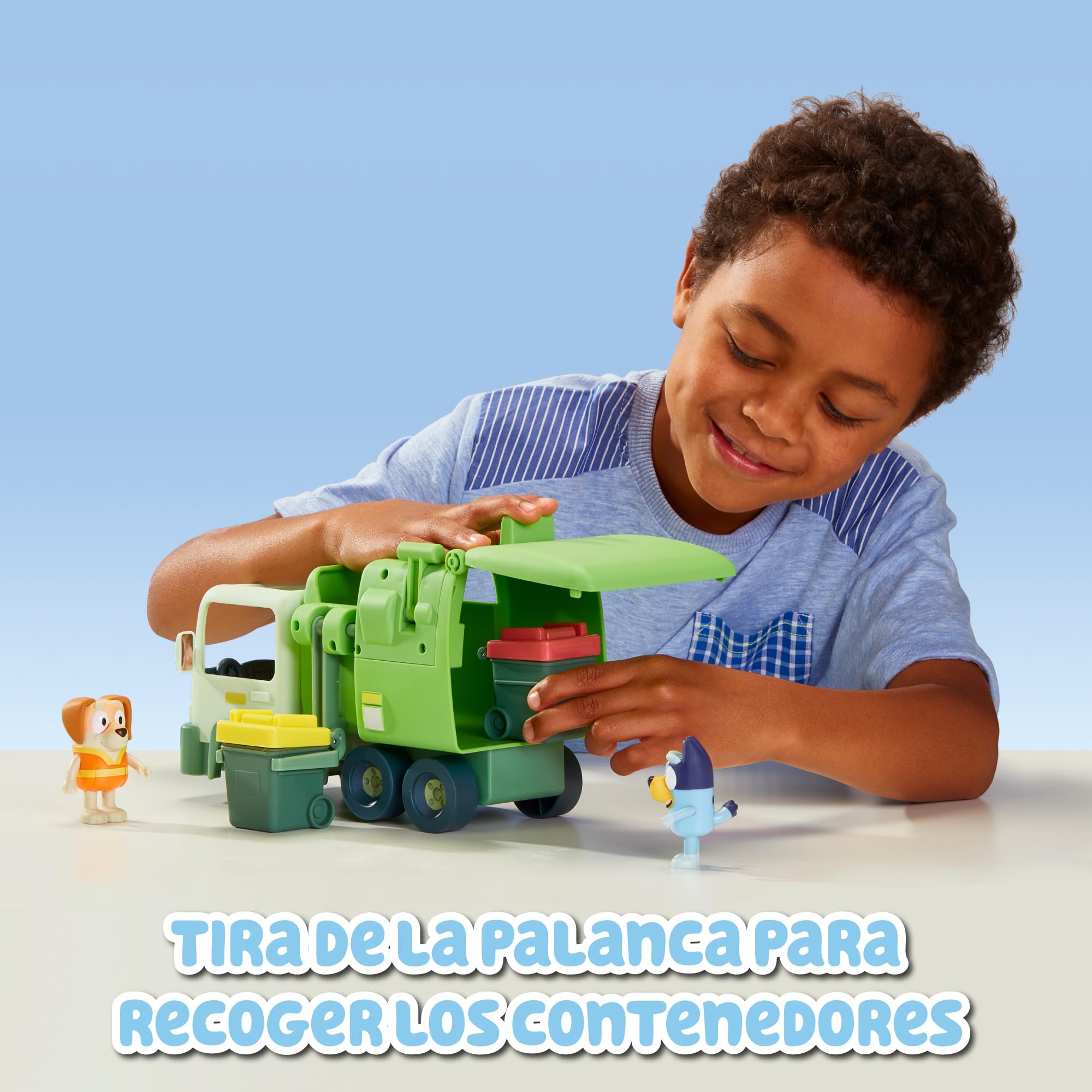 Giochi Preziosi Bluey Camion Spazzatura Giocattolo, Set Giocattolo per Bambini con Personaggi Articolati, Bidoni e Accessori, Giochi Bambini 3 Anni +, Gioco Interattivo
