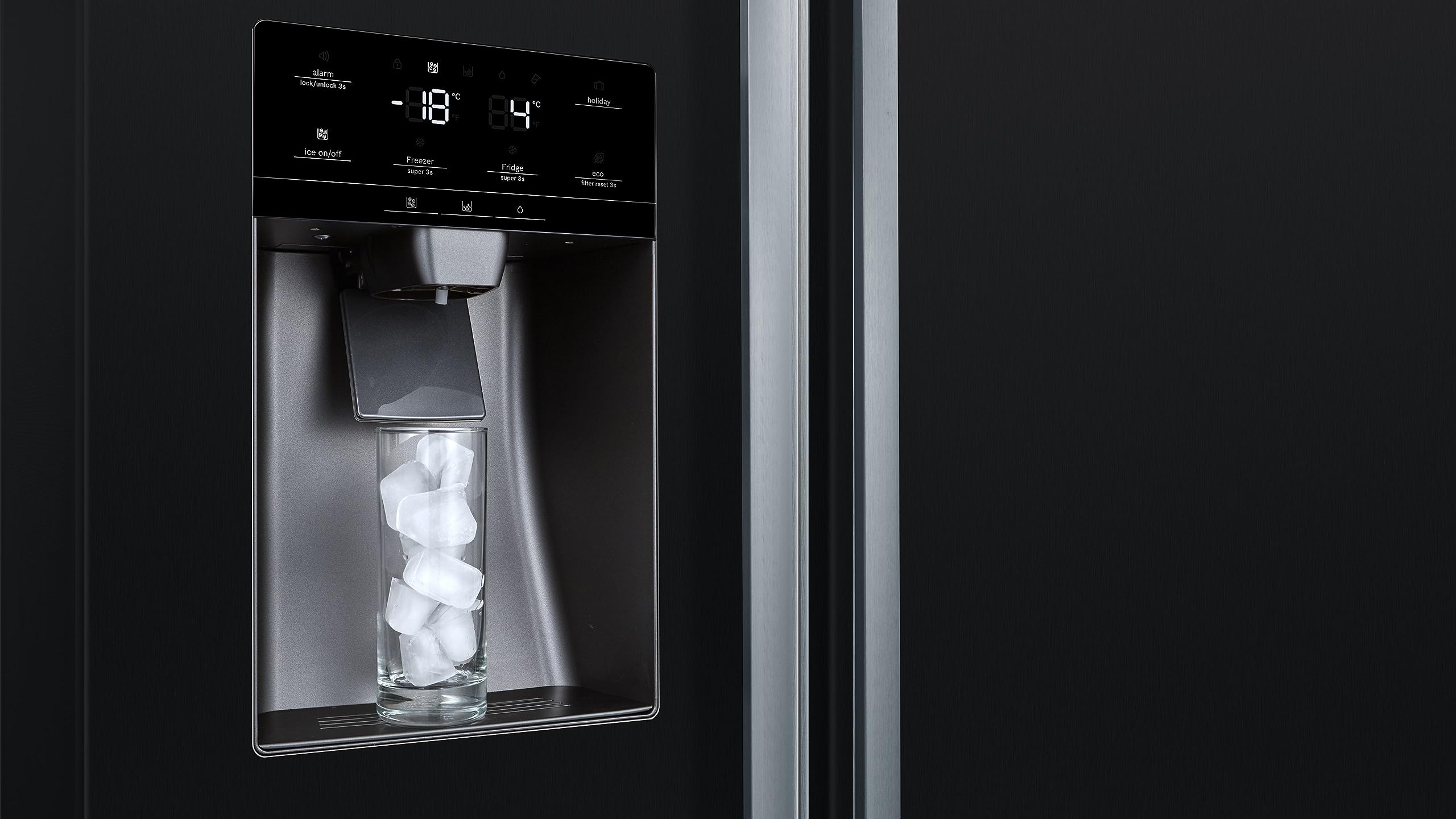 Bosch Serie 6 Side-by-Side Kühlschrank 178.7 x 90.8 cm NoFrost KAD93ABEP | Eis- und Wasserspender mit Festwasseranschluss, XXL 533 l Volumen, helle LED Beleuchtung, edle schwarze Front, VarioZone