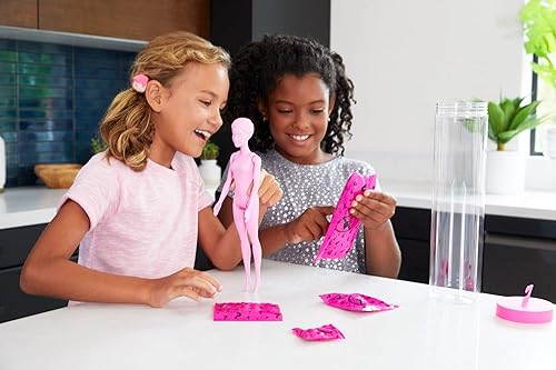 Miniatura 2 de Barbie Muñeca y accesorios de revelación de color, aspecto temático de animales, 7 sorpresas, 1 muñeca (los estilos pueden variar)