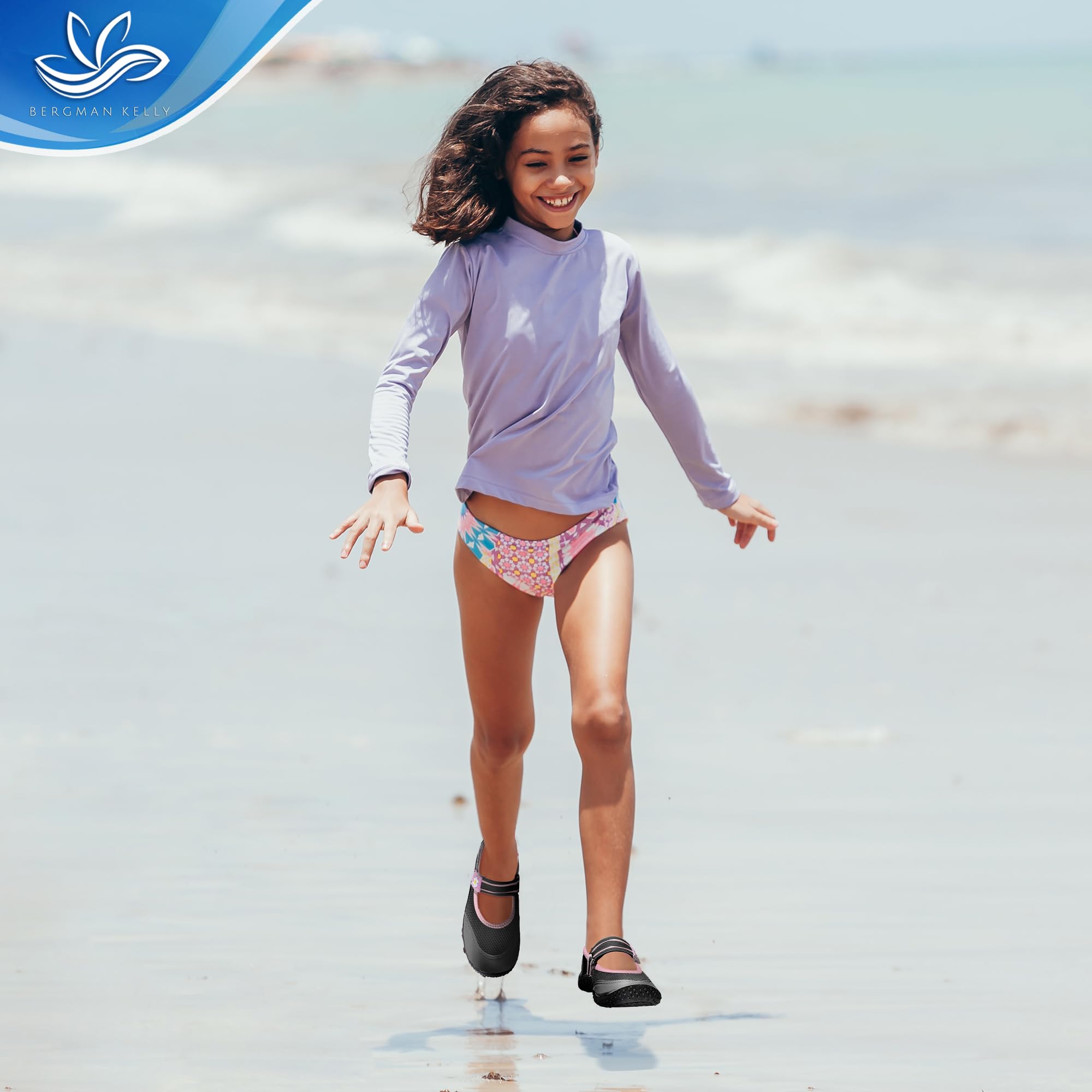 BERGMAN KELLY Zapatos de Agua para niños pequeños, Varios tamaños - Calcetines de Agua para niñas - Adorables Zapatos de Playa para niñas - Colección MJ