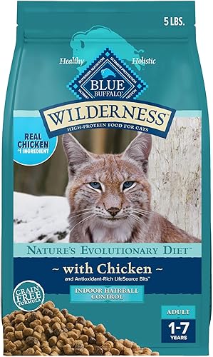 Blue Buffalo Wilderness - Alimento seco para gatos con control de bolas de pelo natural para adultos, con alto contenido de proteínas, pollo 5 libras