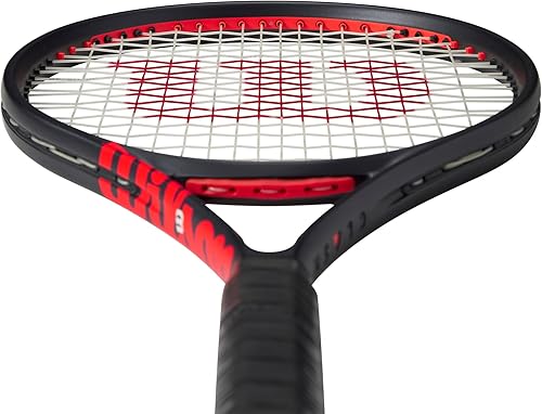 Miniatura 4 de Wilson Clash 100 V3 - Raqueta de tenis de rendimiento para adultos, tamaño de agarre de 2-4 14 pulgadas, ensartada con Sensation 16 Natural en