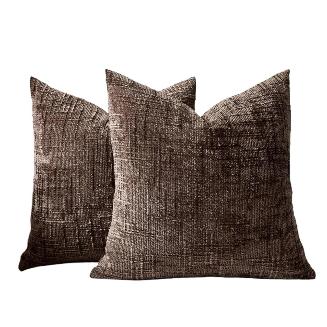 Housse de coussin 50x50 cm en chenille café pour une ambiance cocooning