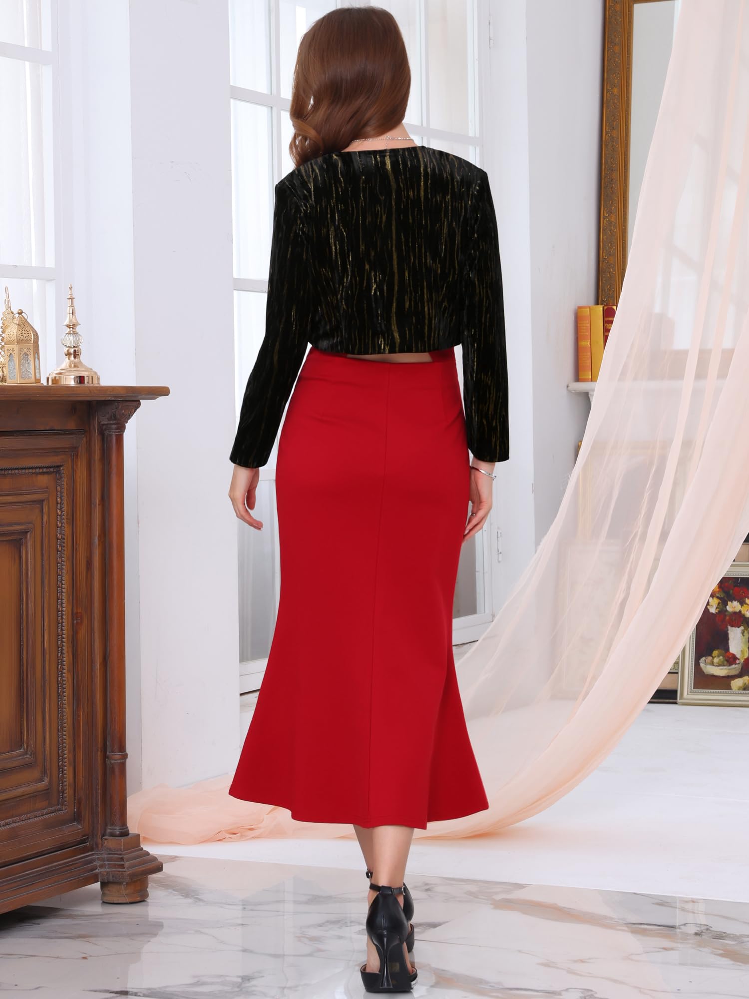 Femme Bolero Velours Manches Longues Ouvert Devant Cocktail | Brillant dans la Foule Shrug Classique pour Occasions Mi Formelles ou Formelles Dorure pour un Look Charmant
