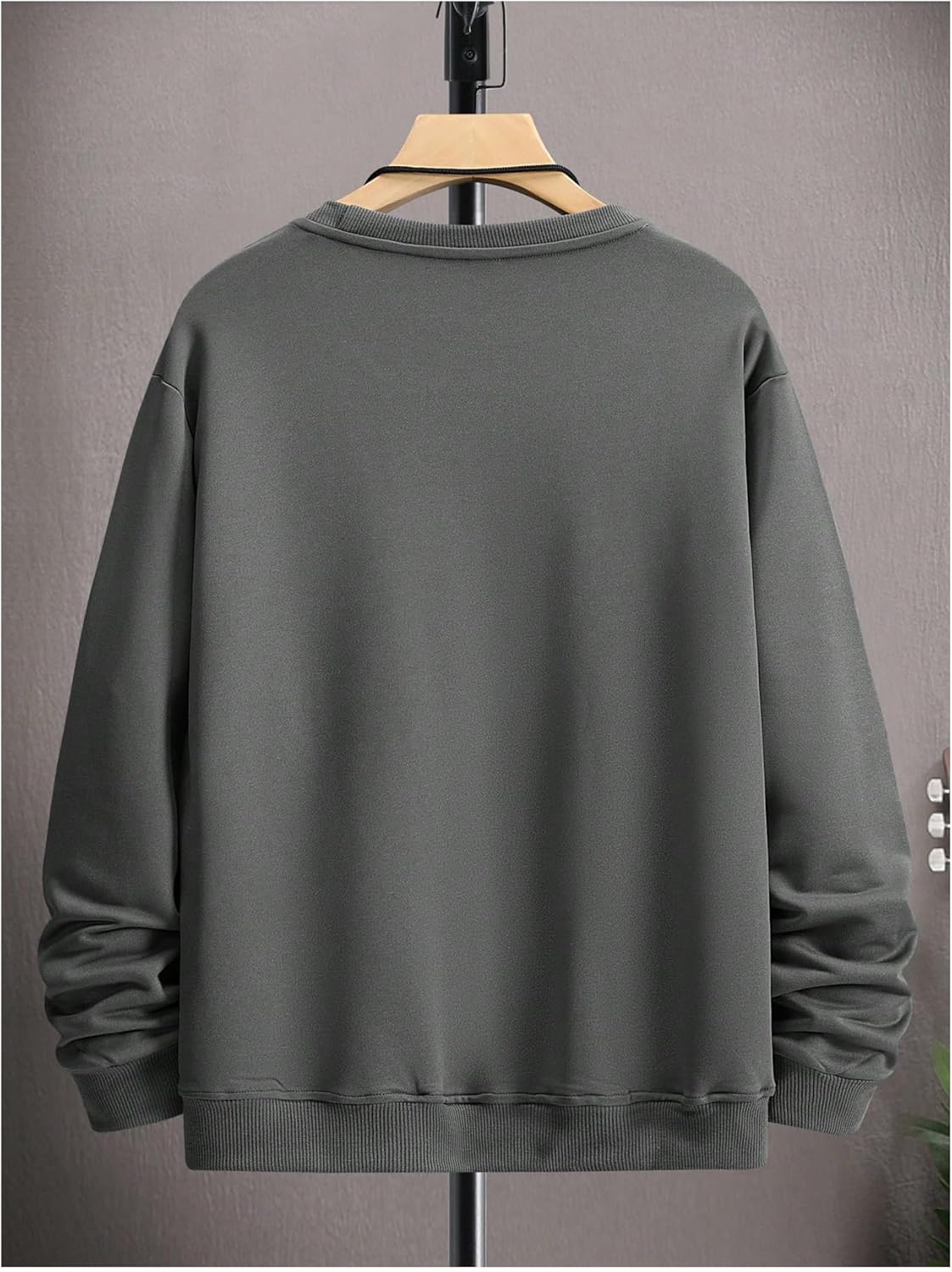 SOLY HUX Men's Graphic Crewneck Sweatshirts Pullover Vintage Printed Long Sleeve Shirts Fall Clothes - Image 3