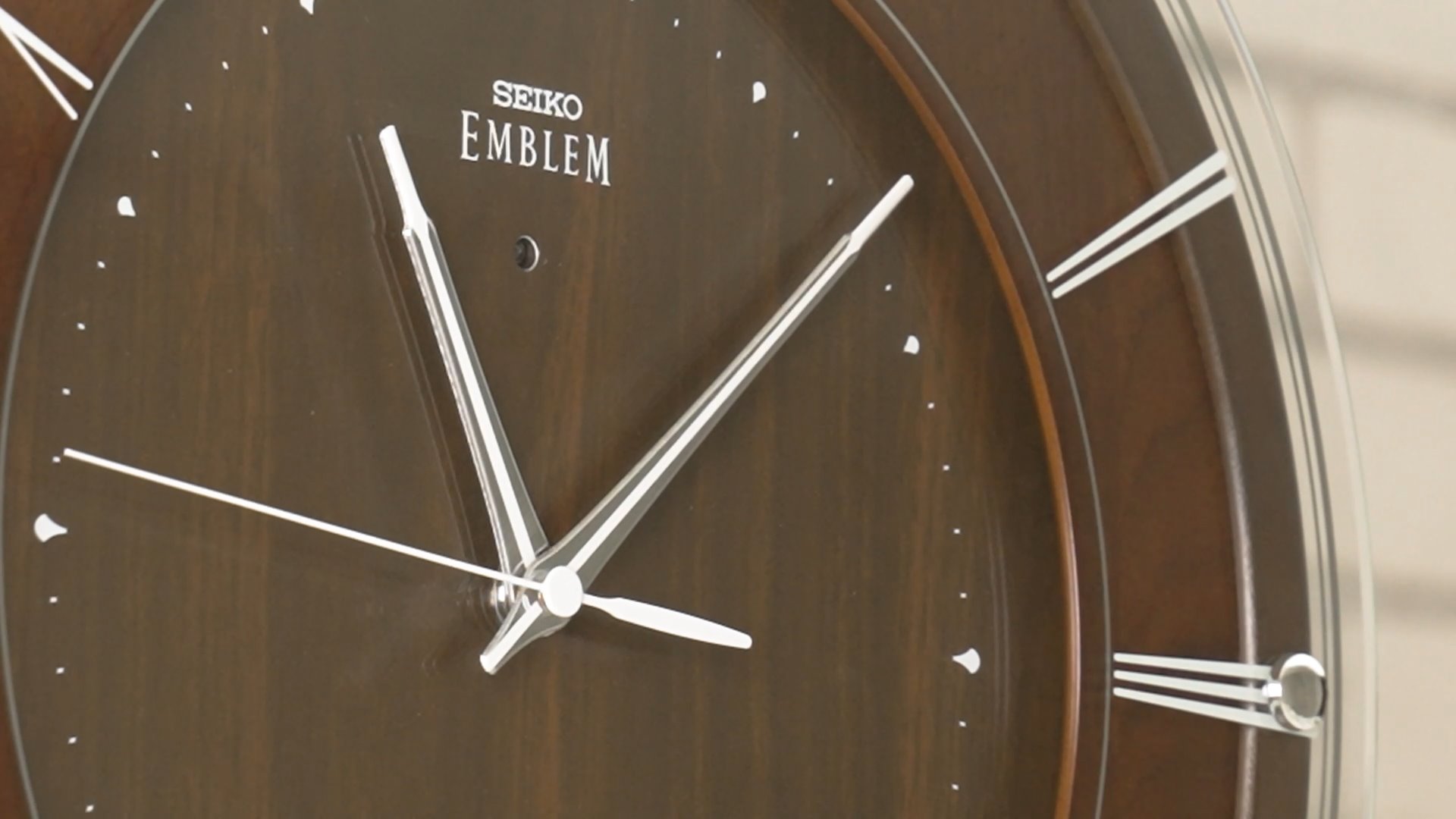 Amazon.co.jp: セイコークロック 掛時計 濃茶木地 直径360x48mm 電波