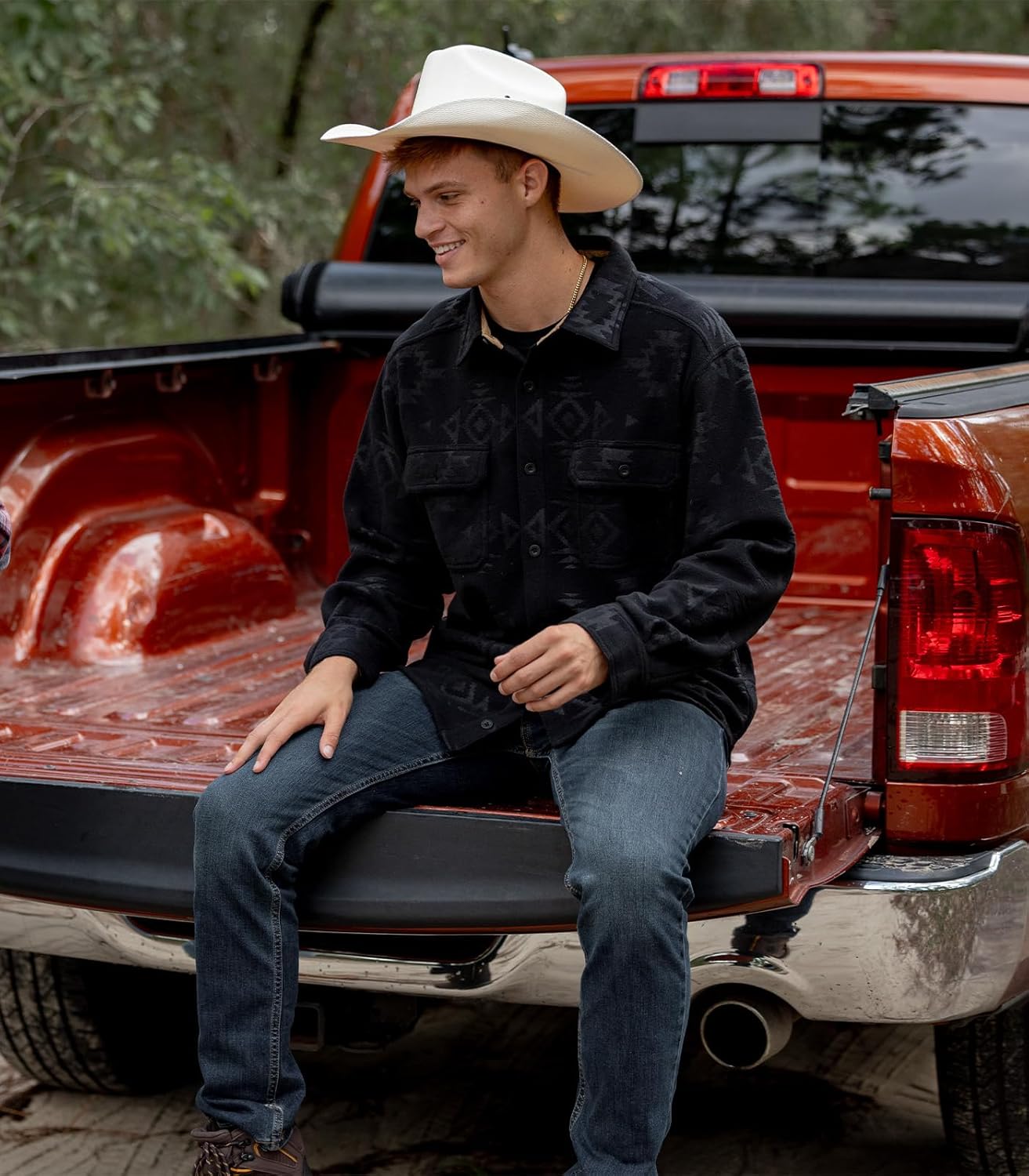 Legendary Whitetails Men’s Long Sleeve Fleece Button Up Heavyweight Shirt - Image 2