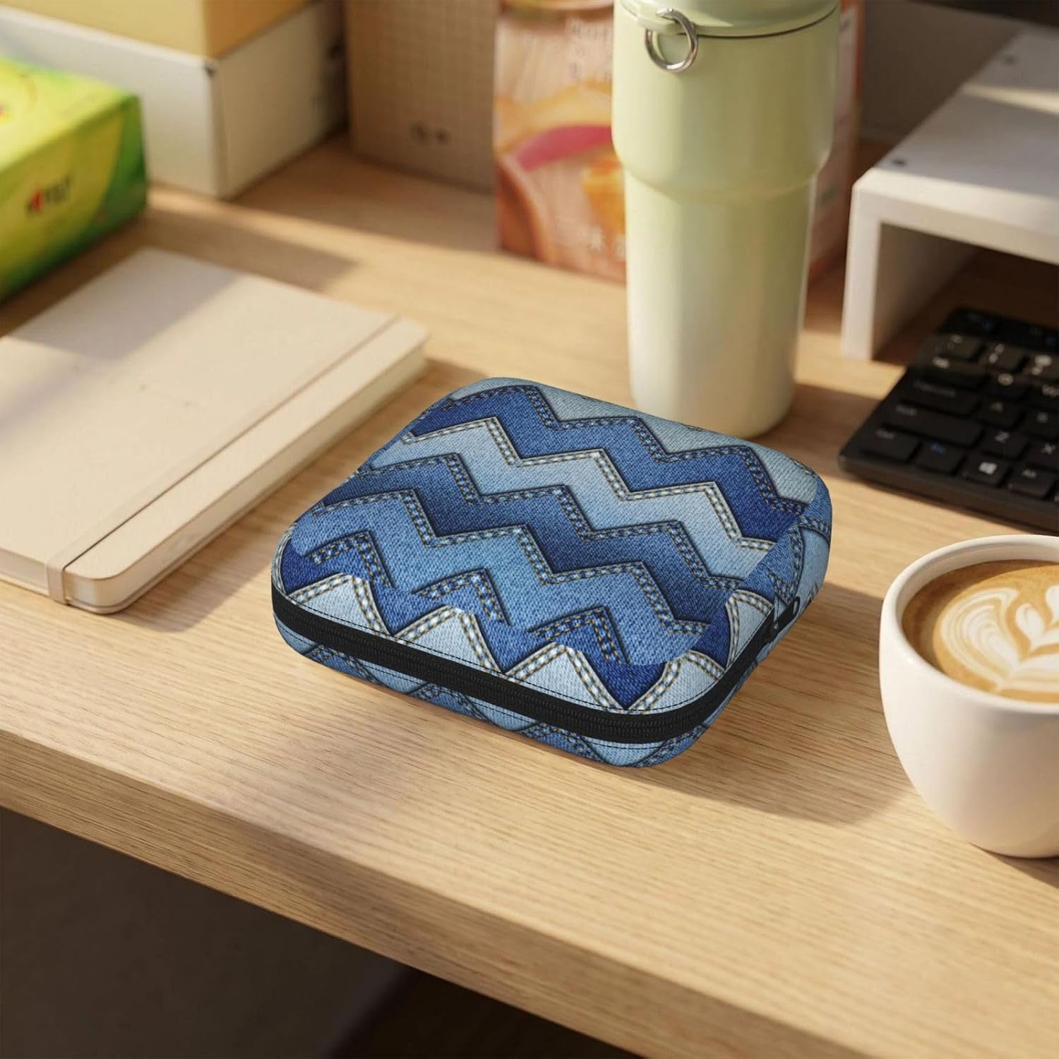 Gradient Blue Denim Print Women Period Bag Sanitary Pouch Portable Pad Pouch Tampon Holder Small Zipper Pouch Storage Bag