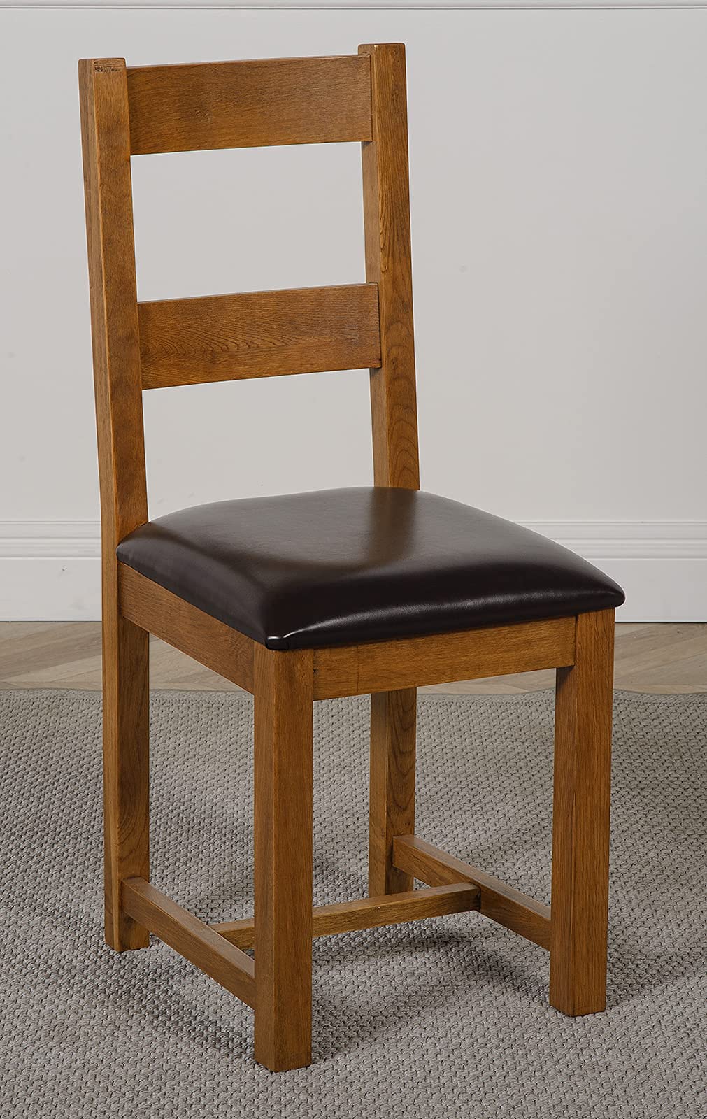 Oak Furniture King Lincoln Solid Oak Dining Chair – Ladder Back Wooden Kitchen Chair, Dining Room Chairs with Upholstered Leather Seat, Fully Assembled, Rustic Oak Finish, Brown