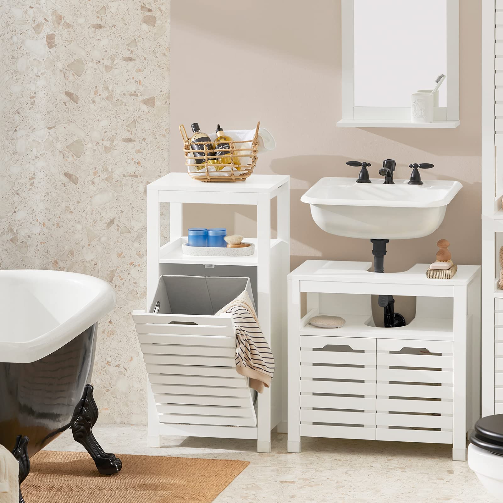 SoBuy Mobiletto da Bagno con Cesto per la Biancheria – Armadio Salvaspazio con Sacco Pieghevole per il Bucato, Mobile da Bagno Compatto in Legno, Bianco, 42 x 90 x 30 cm, BZR67-W