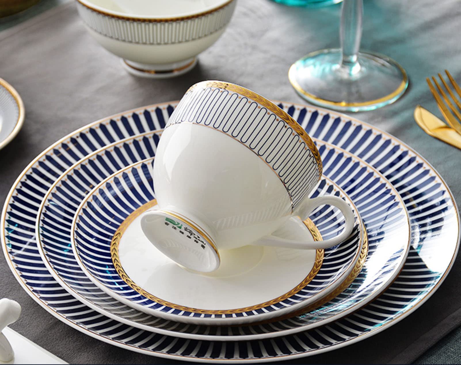 Vaisselle en porcelaine tendre 20 pièces, service de table en porcelaine, assiettes et bols légers pour 2 personnes, service de table idéal pour la cuisine, l'intérieur et l'extérieur, passe