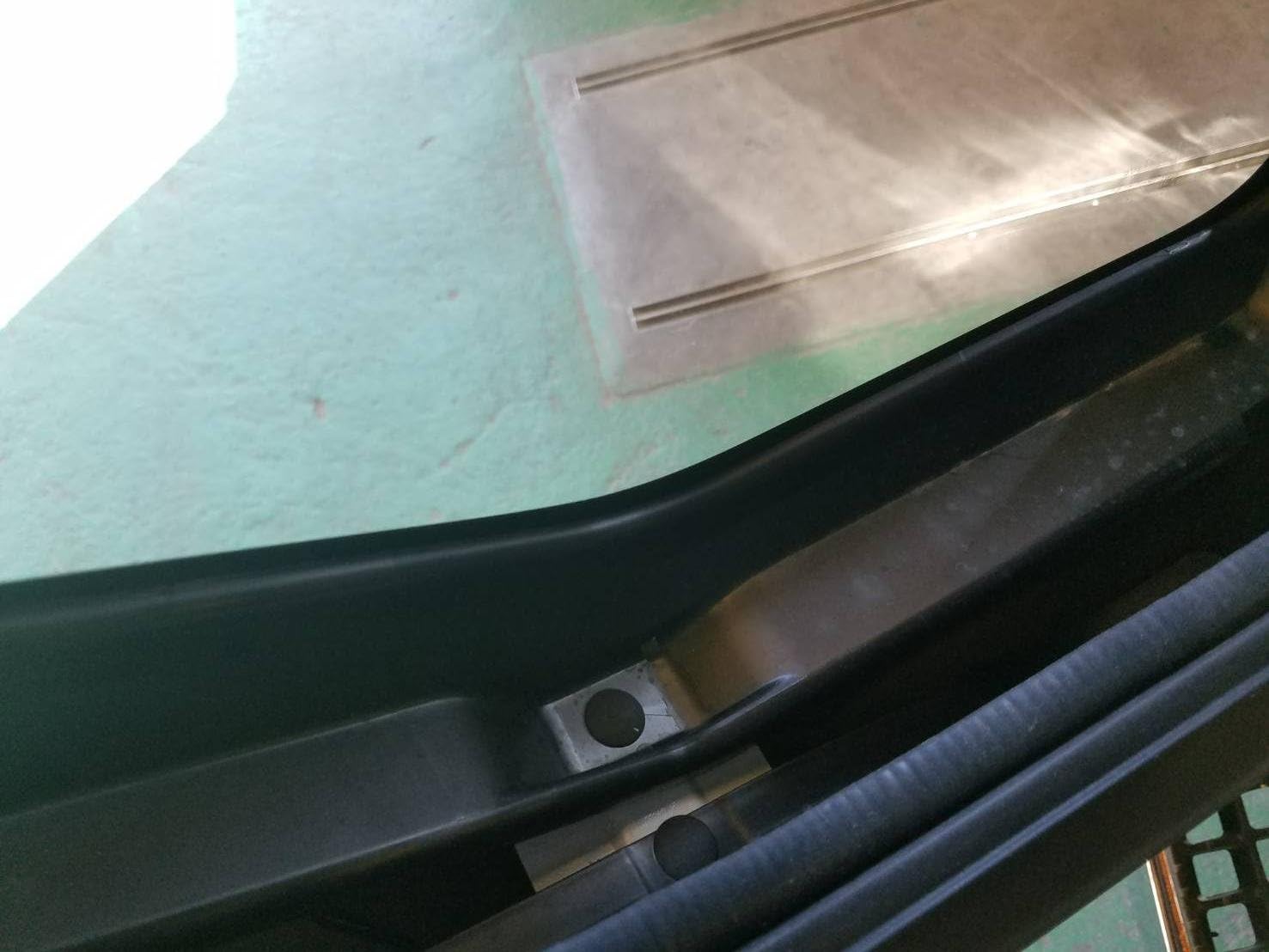 いすゞギガ用 安全窓スモーク 外窓 透明 ついに入荷 透明