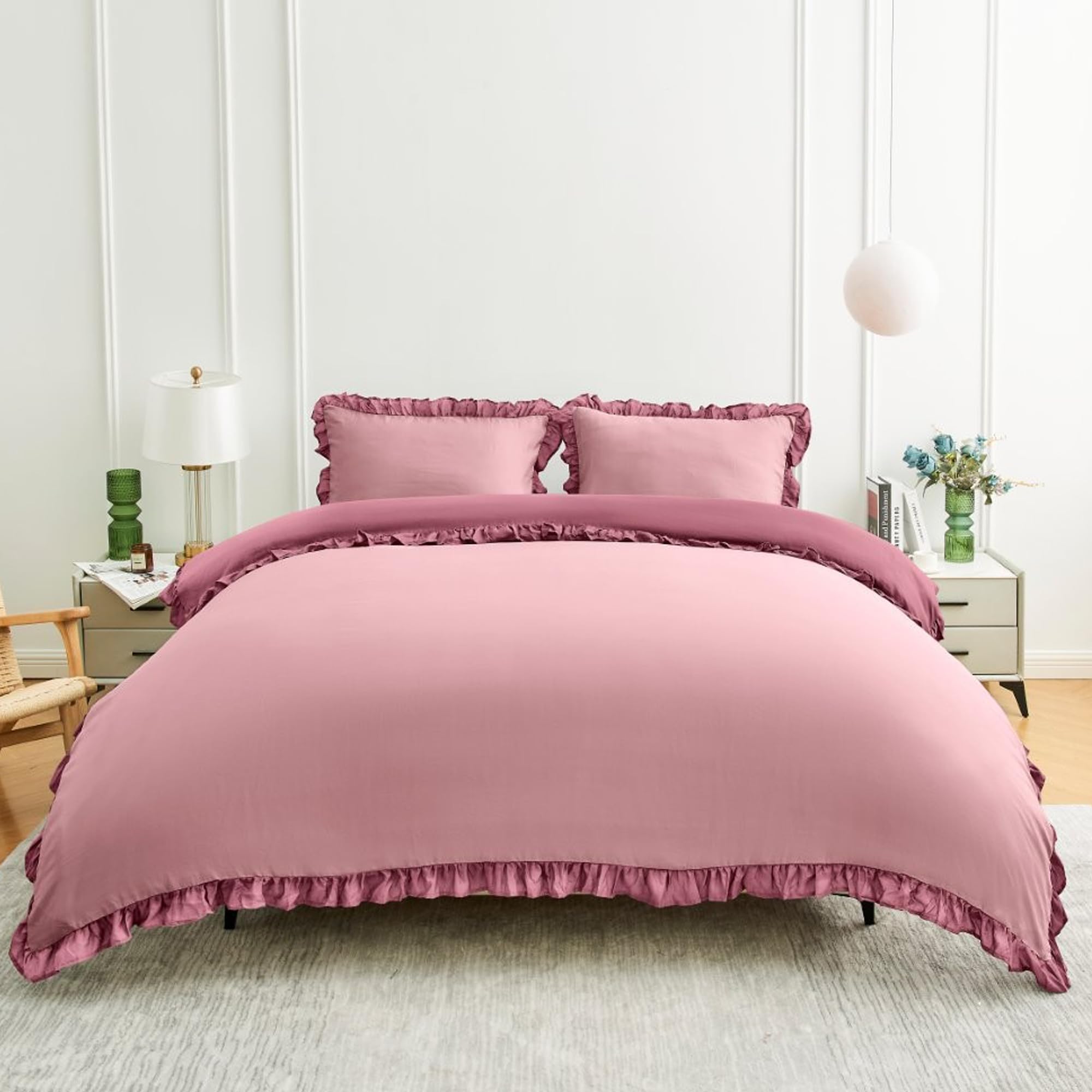 Lions Reversible Bedding - Ruffle Duvet Cover Set Single Bed Size - Baby Pink Bedding Sets with Matching Pillowcase, 100% Polyester, Soft Microfibre Frilly Quilt Covers, 137x200cm