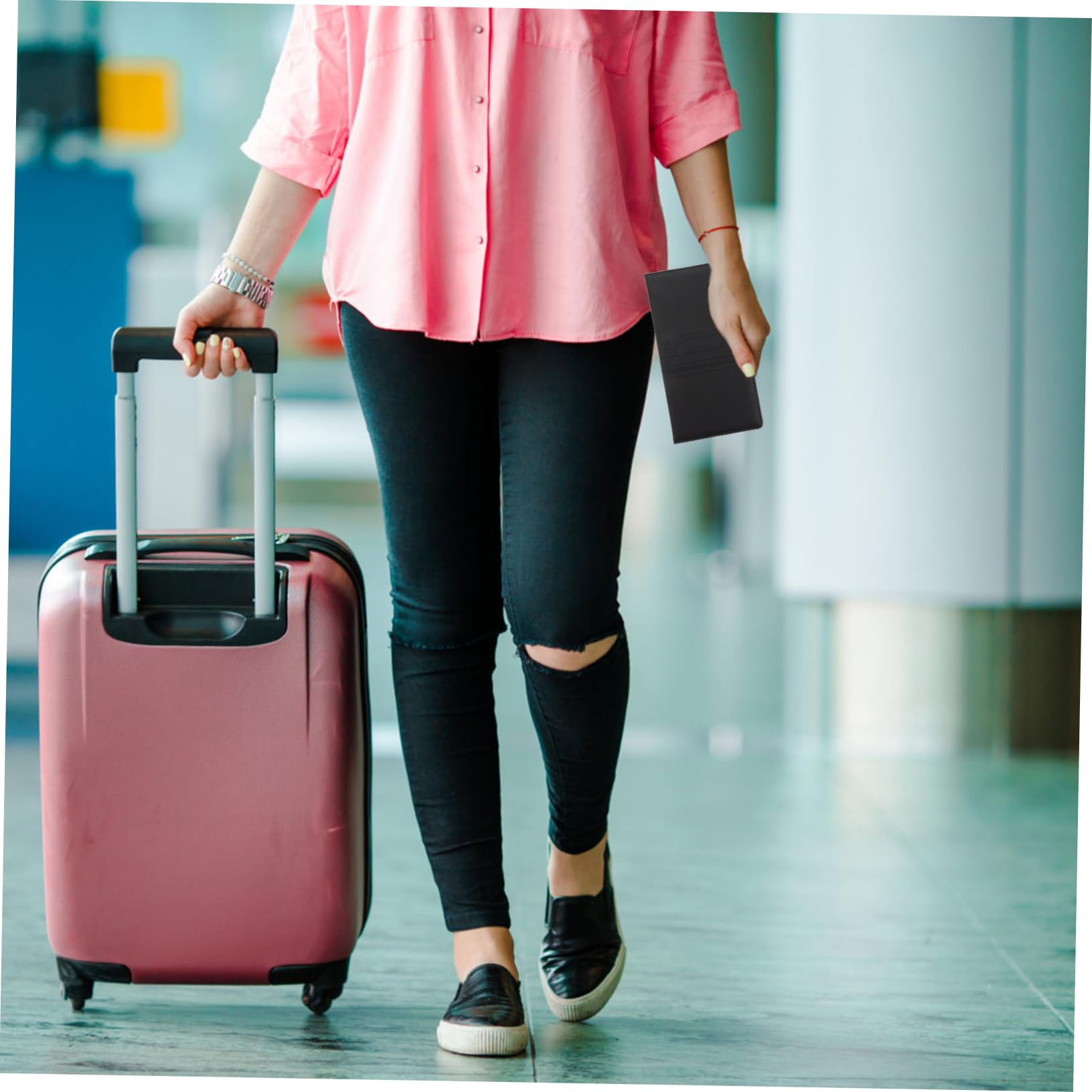 HOMSFOU 1Pc Ultra Thin PU Bank Card Holder Protective Sleeve for Car for Id Cash and Credit Cards Storage Lightweight and Design for Daily Use