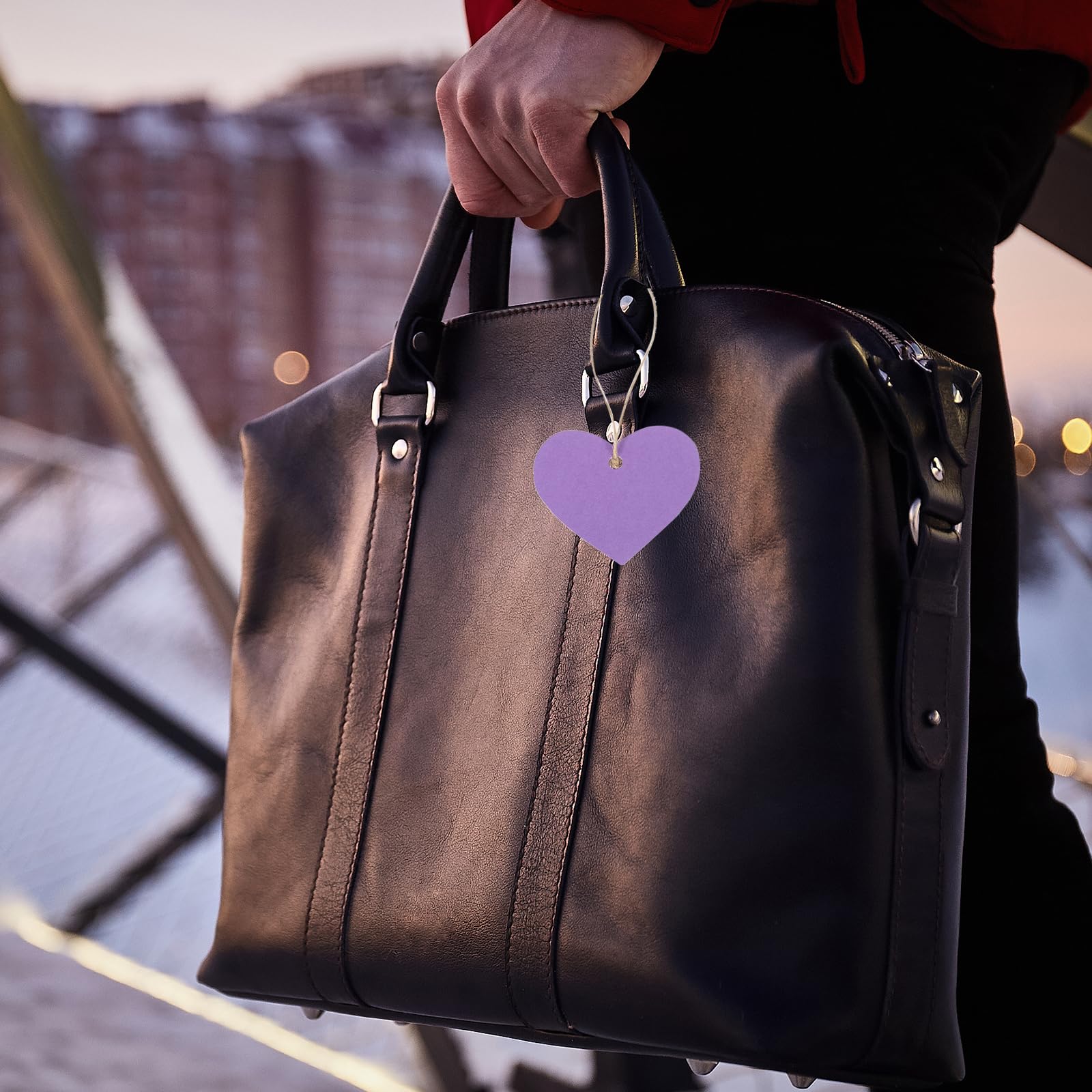 Amazon | uxcell 100個のクラフト紙ギフトタグ（ひも付き） 2.2 x 2.6