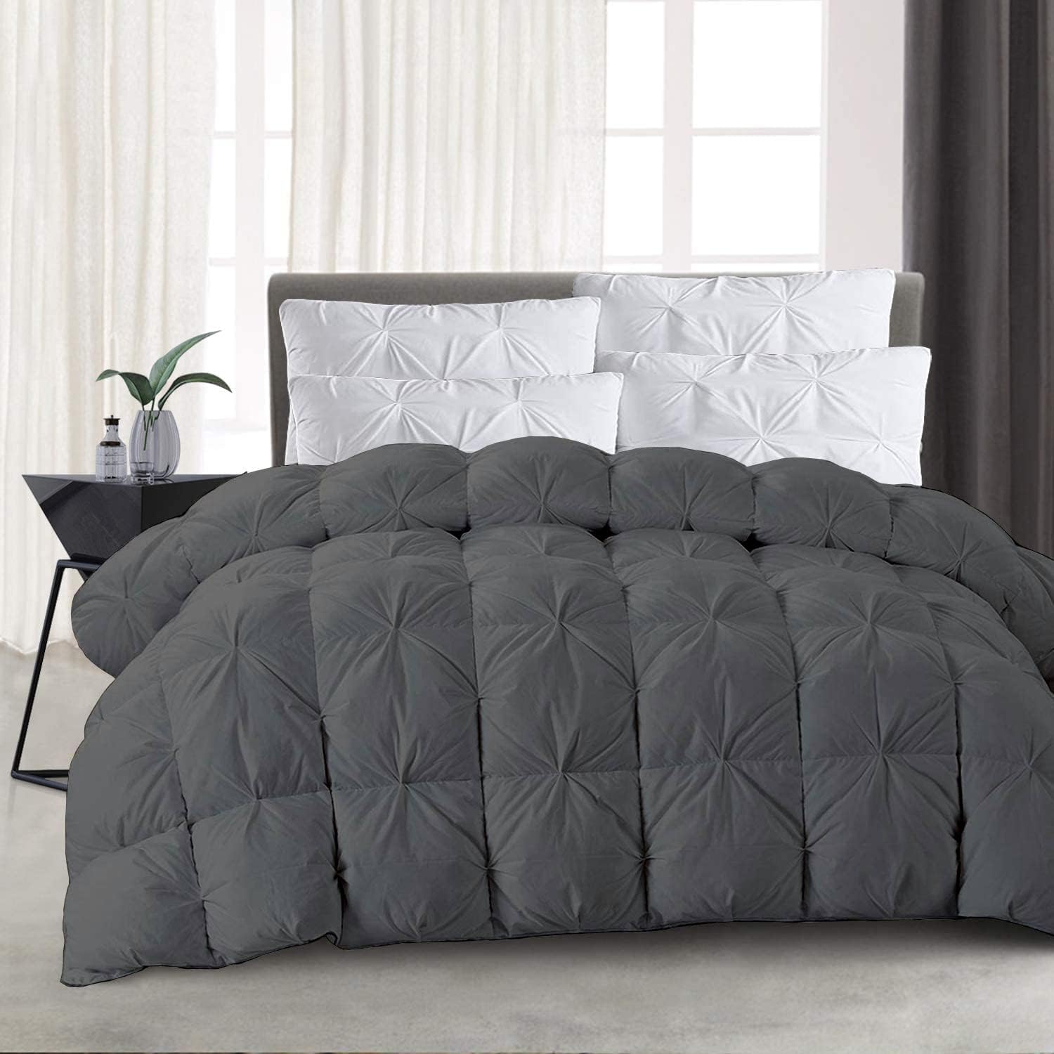 AllSeason Pinch Pleated Down Alternative Comforter Super