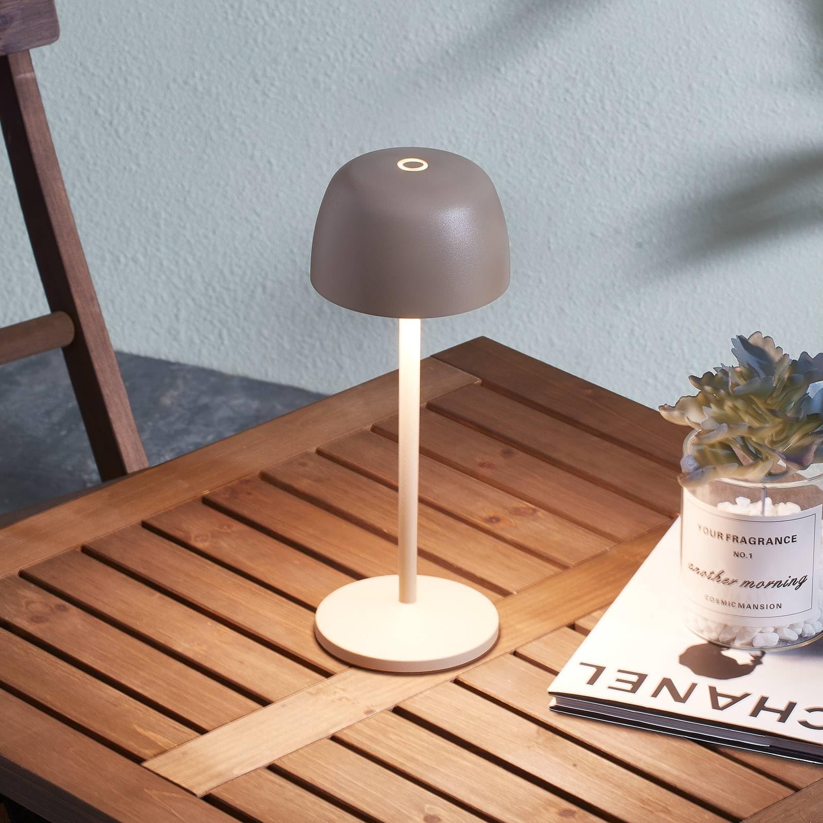 Lindby Dimmbare LED Akku Tischlampe kabellos mit Touchsensor, aufladbar tragbare Tischleuchte für innen außen Outdoor IP54 Lampe Garten