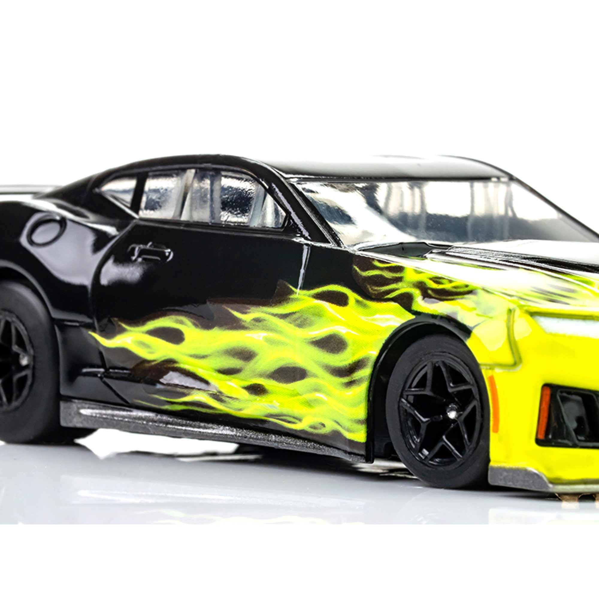 AFX Racing 22060 Camaro 2021 Wildfire Blk/LIM