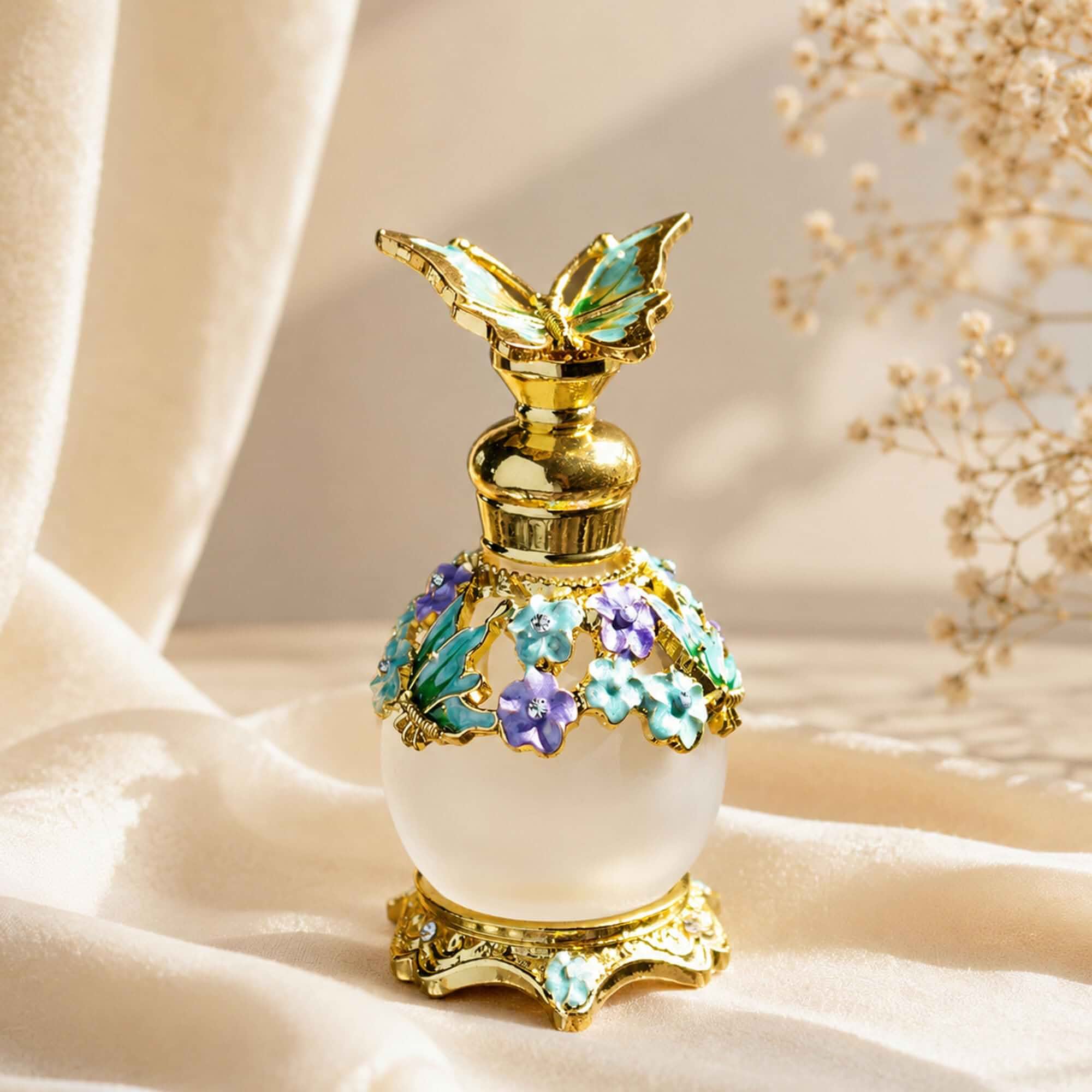 YU FENG Butterfly Flower Perfume Bottle, Vintage Crystal Scent Bottle 15ml Floral Decorative Design, Refillable Glass Bottle, Empty Fragrance Holder, Retro Vanity Decor Gift
