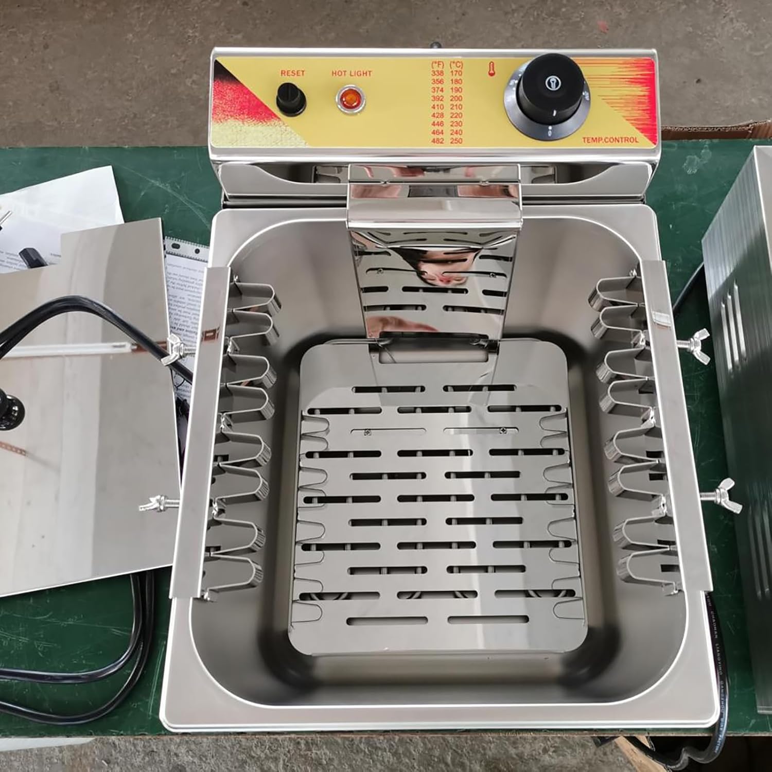 Electric Deep Fryer with 1900W Power for Sausages and Cheese Sticks - Large Capacity Adjustable Temperature Hot Dog Fryer Machine