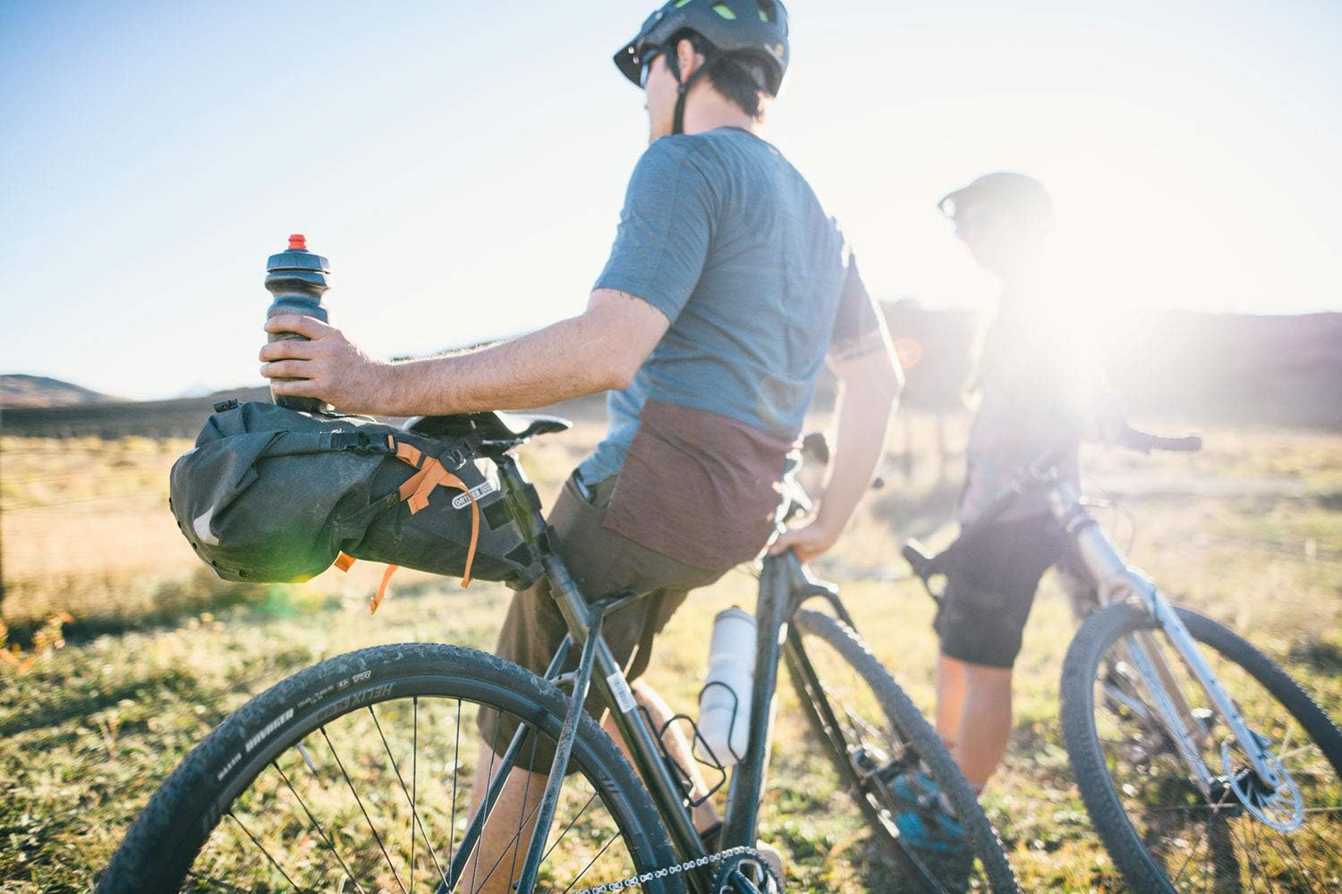 Polar Bottle Breakaway Wave Lightweight Bike Water Bottle - BPA-Free, Cycling & Sports Squeeze Bottle (Charcoal & Black 24 oz) : Sports & Outdoors