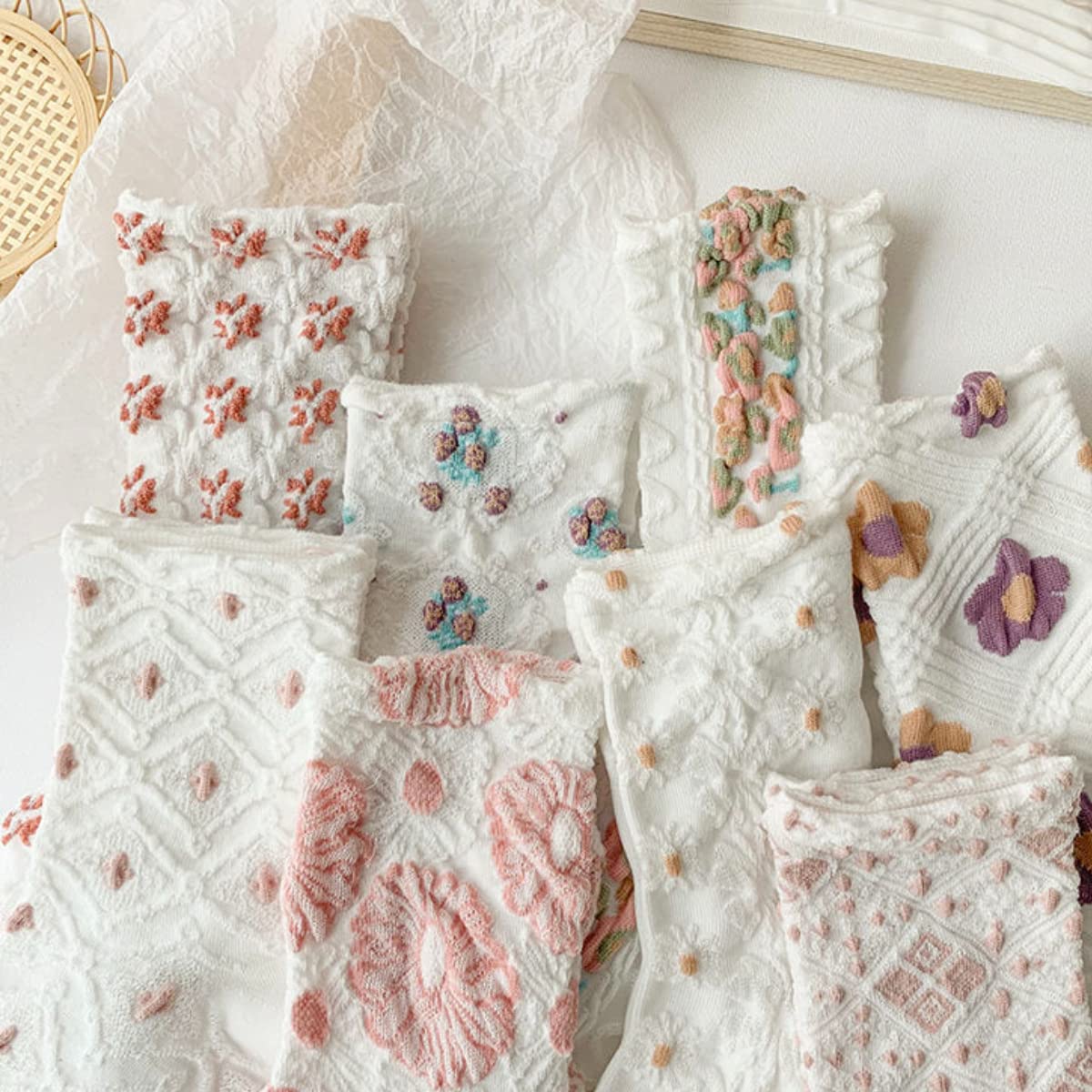 5/8 Pairs Cute Women Socks Winter Gifts for Women Floral Ankle Thermal Socks Boot Hiking Socks Warm Thick Soft Cotton Socks Cozy Crew Socks (8 Pairs)