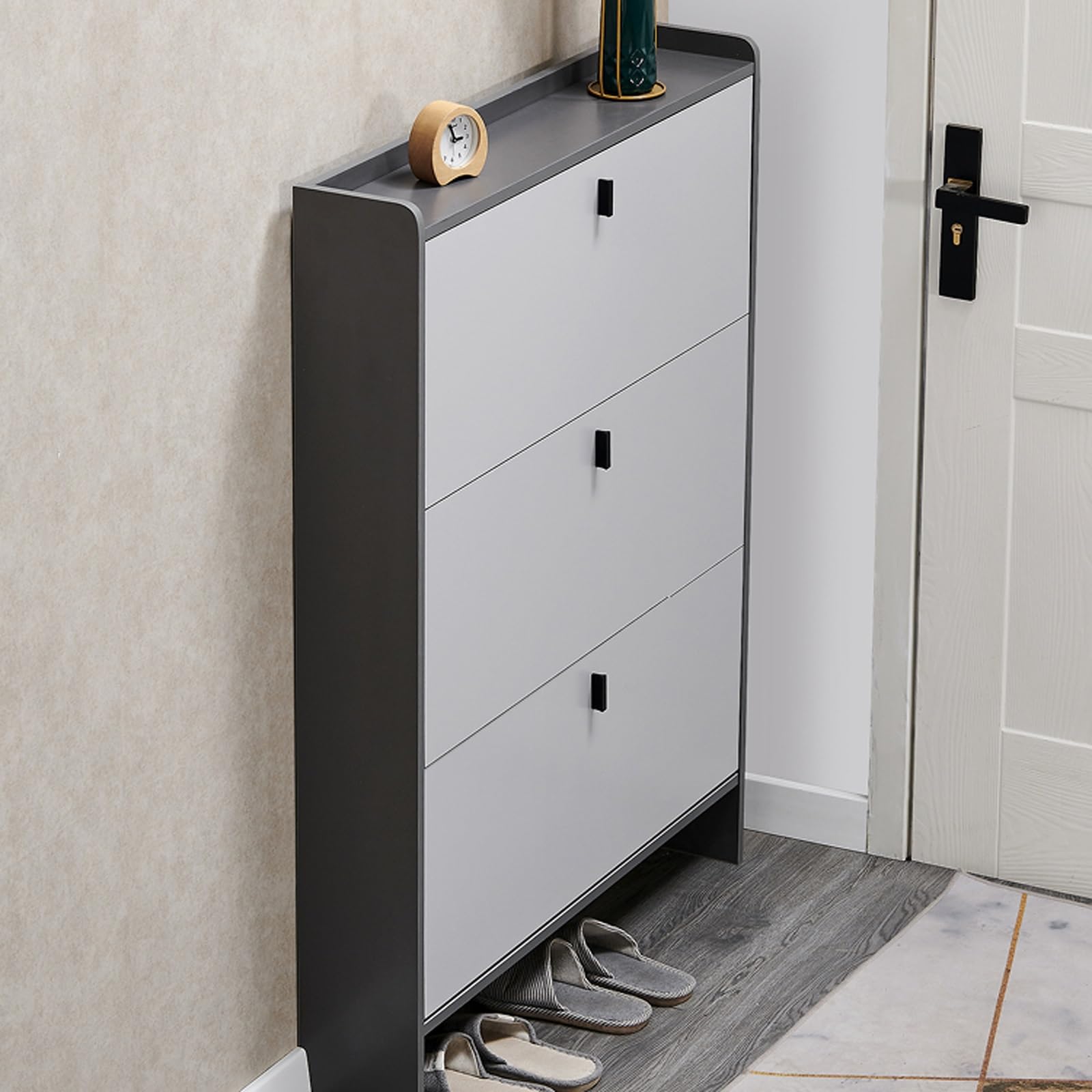 Étagère à chaussures d'entrée pour organiser l'armoire de chambre
