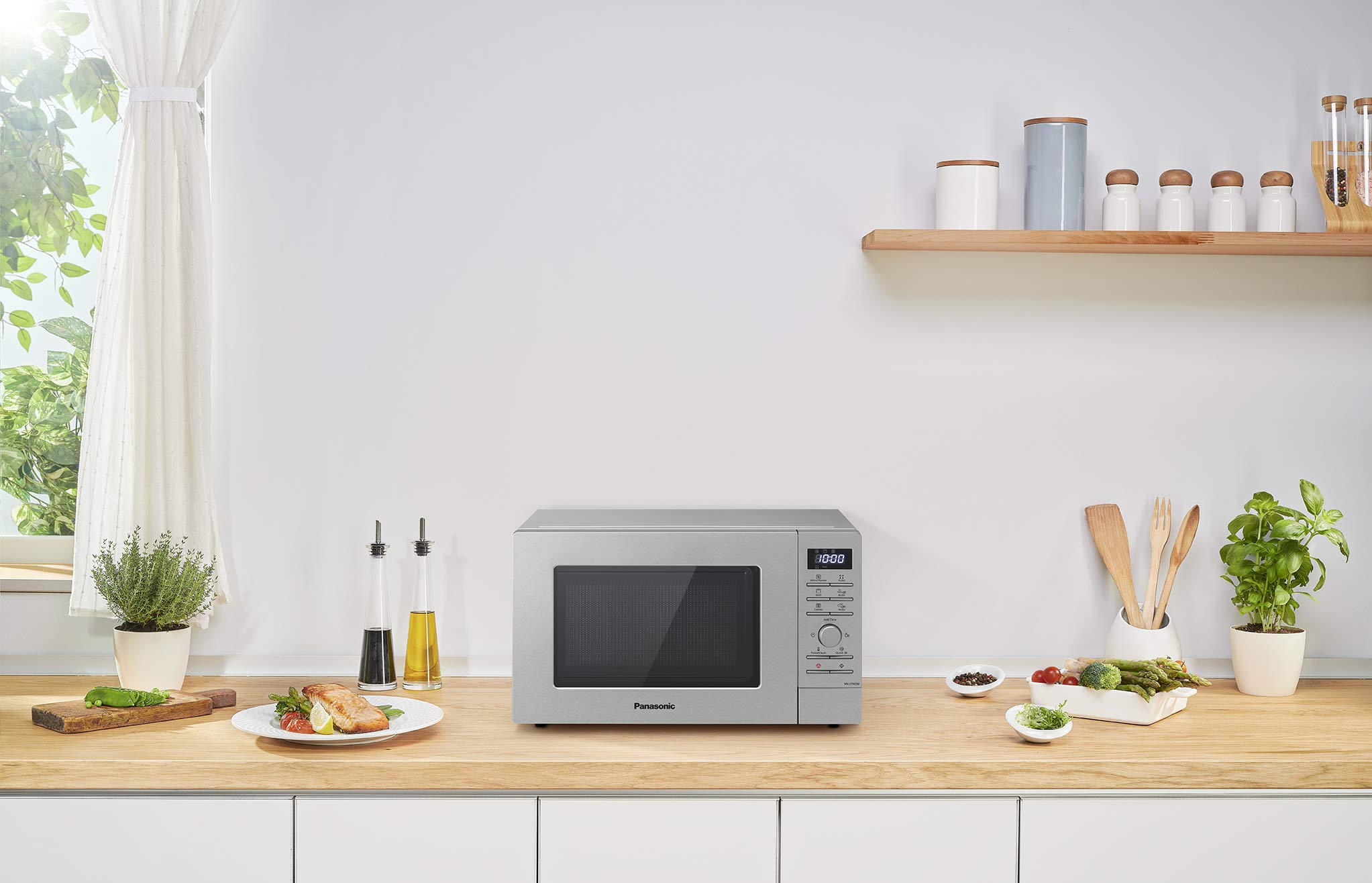 Panasonic NN-J19KSMEPG Horno Microondas y Grill con Plato Giratorio, 20 Litros, Acero Inoxidable, 800 W, Grill de 1000 W, 9 Programas Automáticos, Plateado