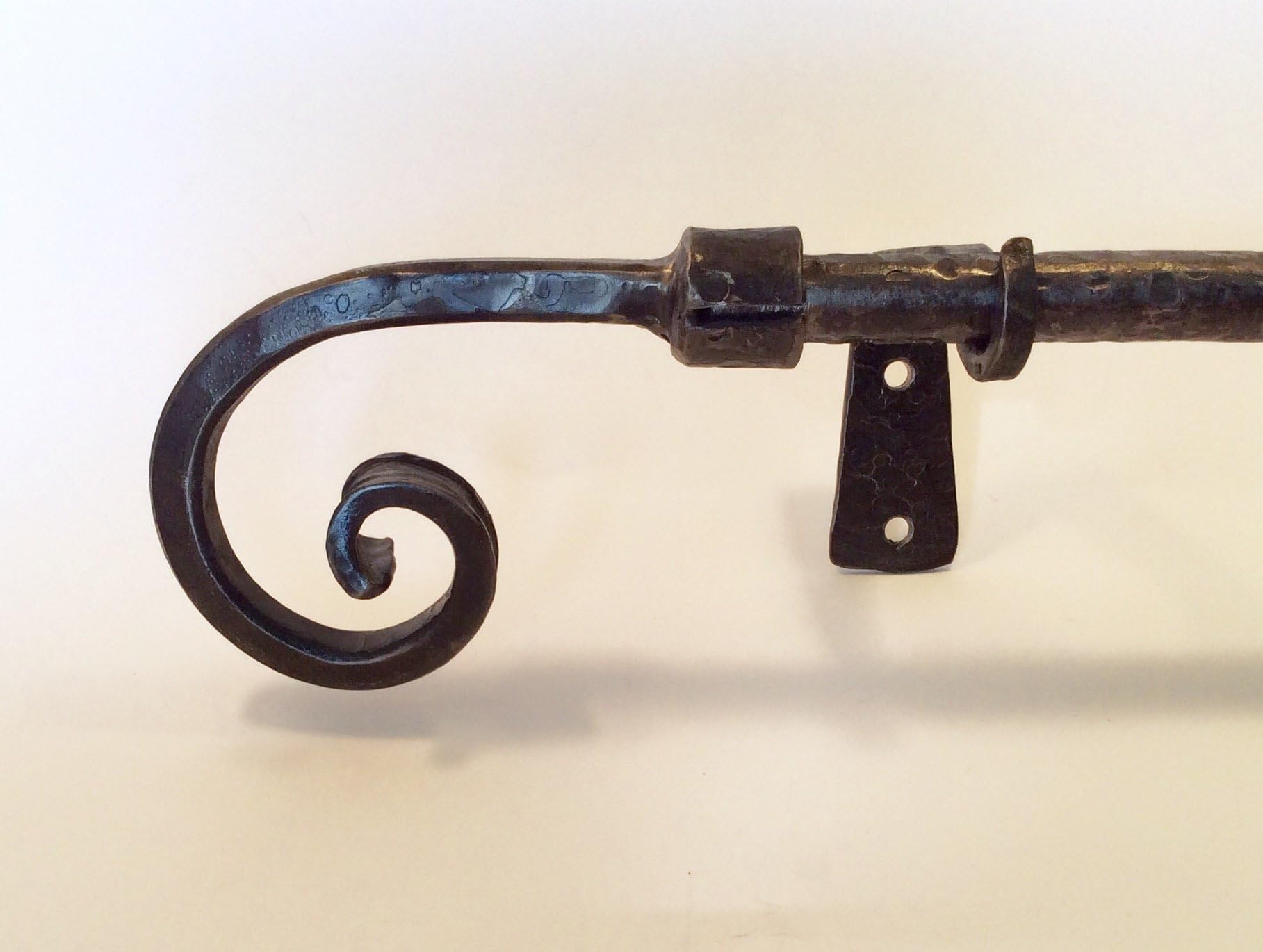 Curtain Rod, finials and brackets. Include Shipping