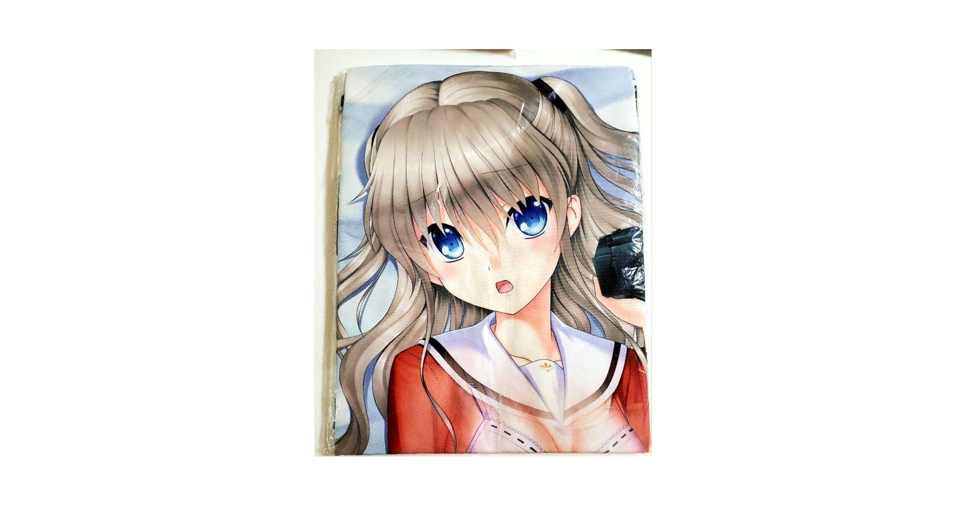 Charlotte　寝そべりぬいぐるみ　友利奈緒 Amazon.co.jp: Charlotte 友利奈緒 タペストリー : おもちゃ