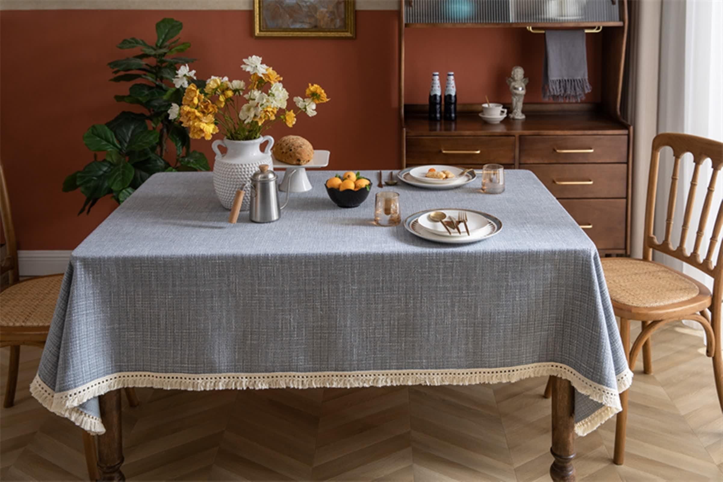 Tovaglia Rettangolare Grigia, Tovaglia Soggiorno Elegante Poliestere Tinta Unita con Nappa Copritavolo 100X140CM per Compleanno Festa Matrimonio