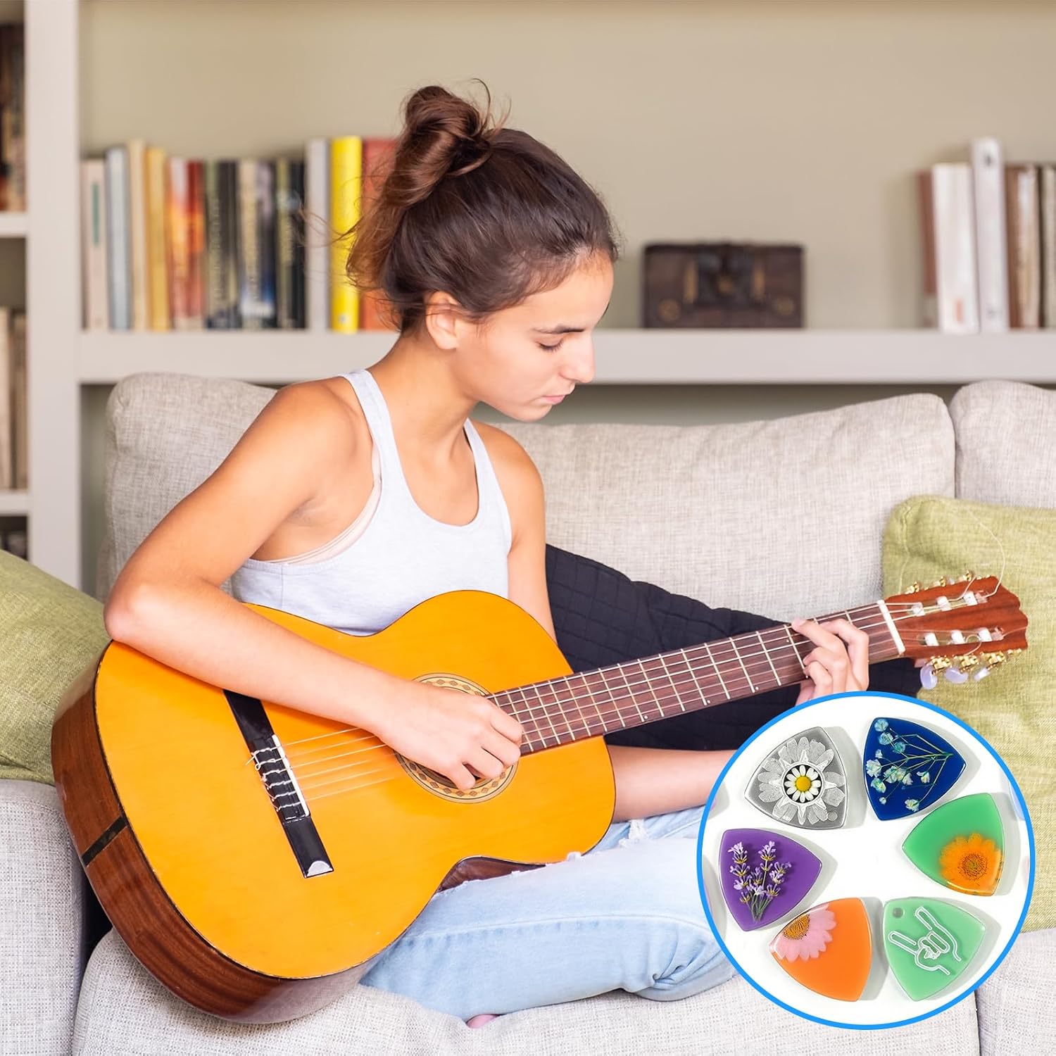 3 Pcs Guitar Pick Epoxy Resin Mold, Guitars Pick Case Mold, Guitar Triangle Plectrum Silicone Molds, Resin Keychain Molds for Musical Instrument Accessories