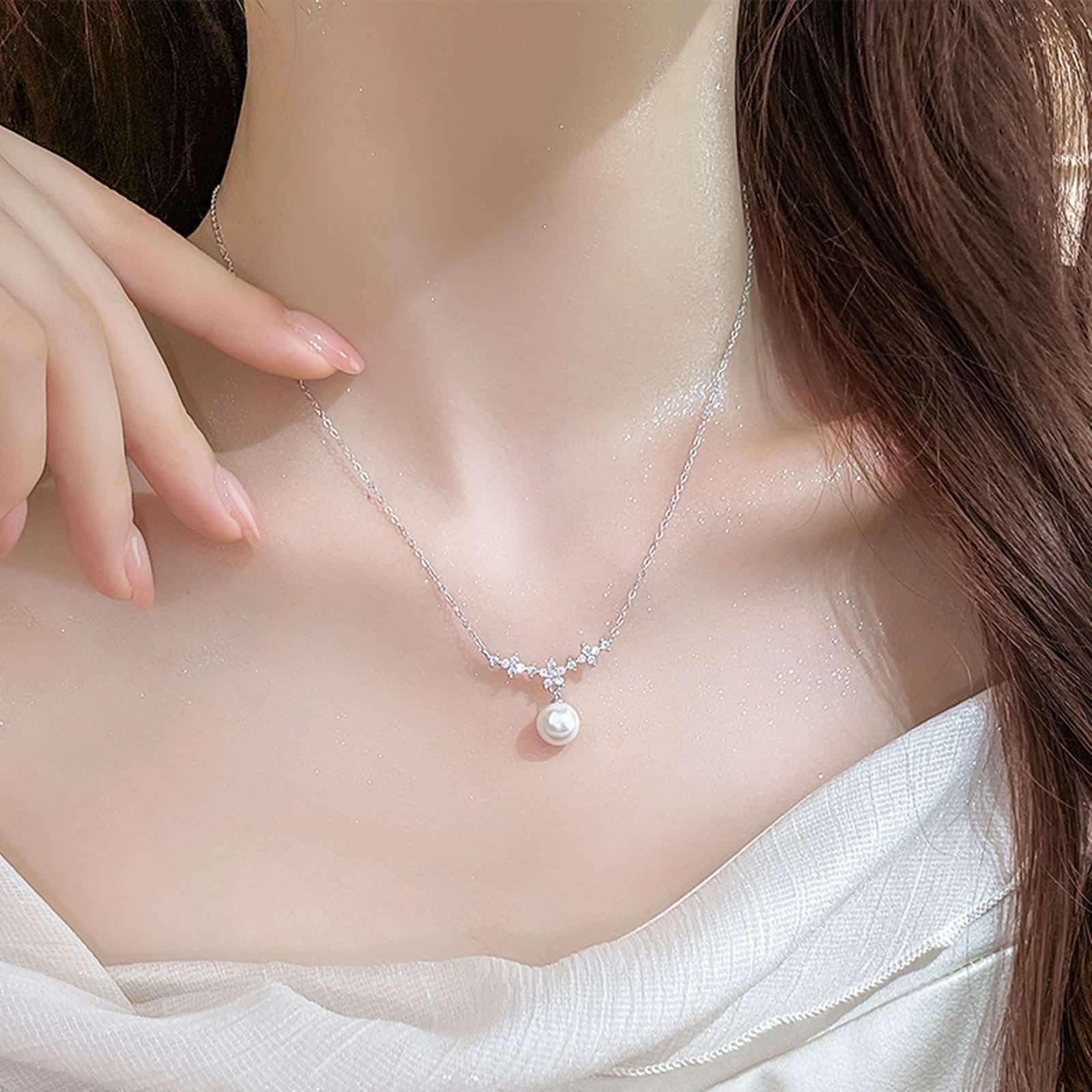 Naszyjnik z pereł w stylu vintage, naszyjnik damski łańcuszek 9K/14K/18K białe złoto z moissanitem elegancka kokarda i perła 8 mm 40+5 cm długość
