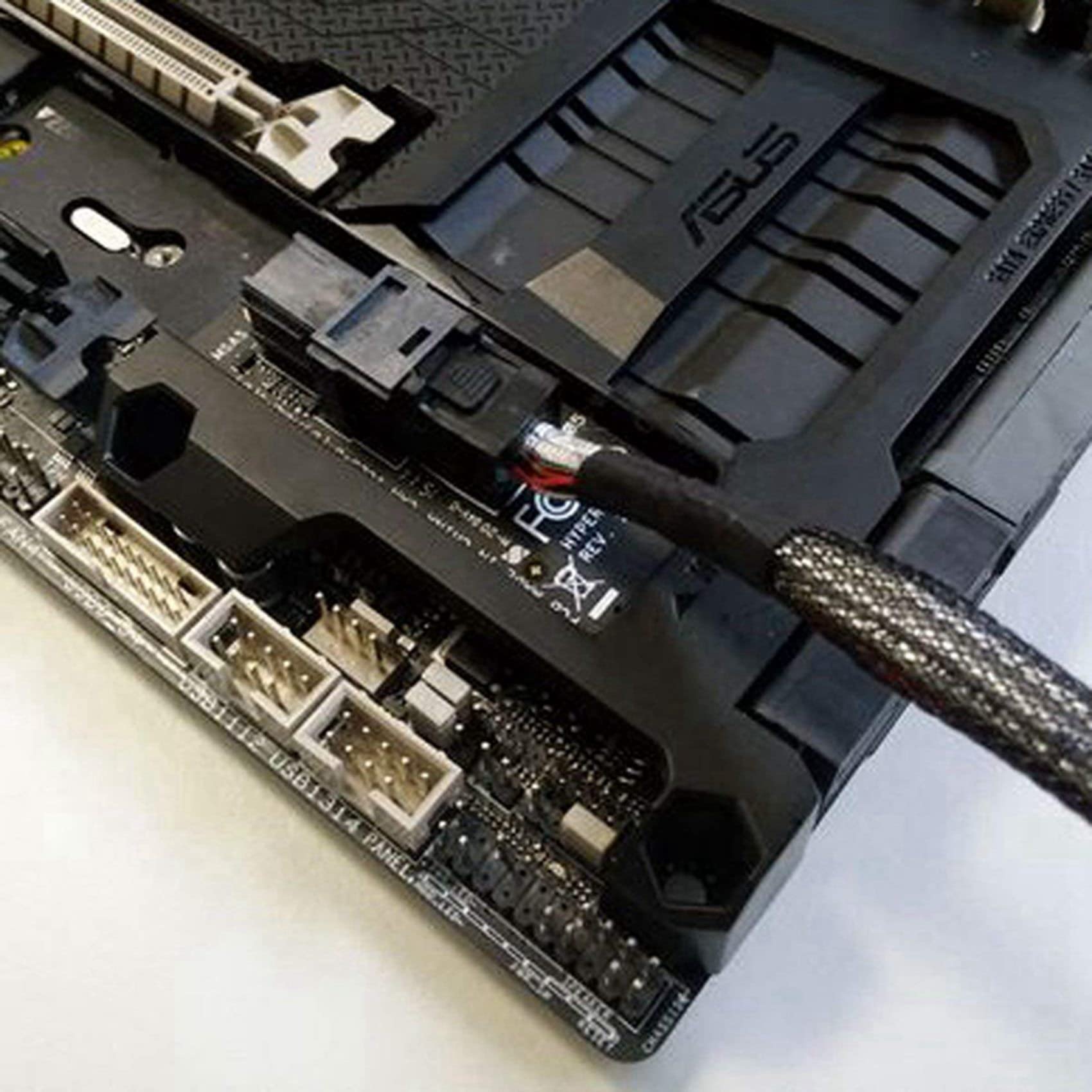 4X Integrato Da 12G Mini SAS HD Un U.2 / SFF-8643 Un SFF-8639 0,5 M con Alimentatore SATA Un 15 Pin, Adatto per SSD U.2