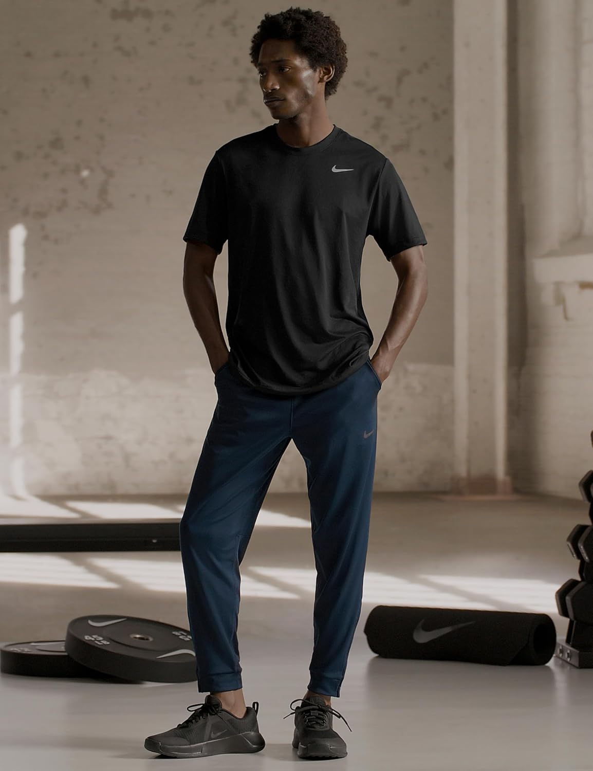 Nike Men's Dri-FIT Legend Fitness T-Shirt - Image 3