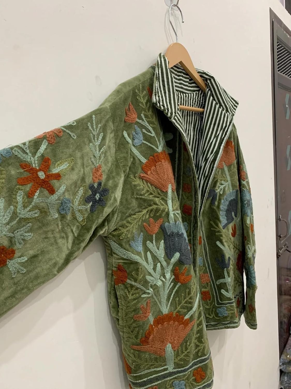 Embroidery Cotton Suzani Velvet Jacket, Bohemian Style Coat, Unisex Short Embroidered Jacket, Ethnic Suzani TNT Fabric Women,s Coat, Crop Top - Image 2