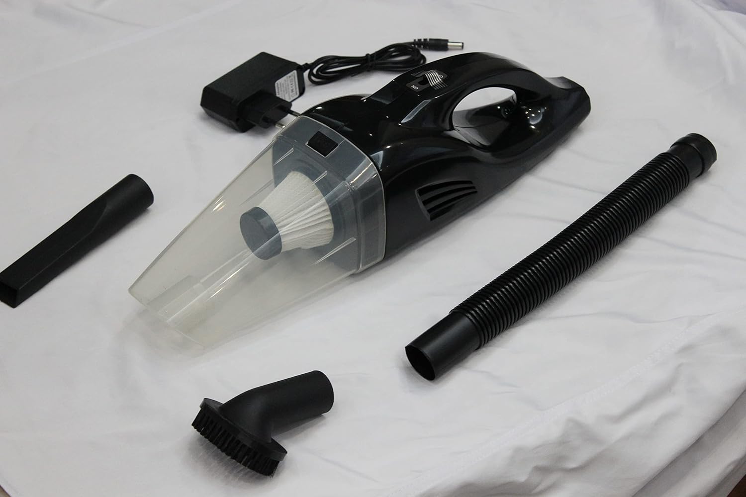 Handheld Vacuums Cordless, 12V Car Vacuum Cleaner, Portable Vacuum Cleaner for Car, Lightweight Wet Dry Vacuum for Home, Car and Pet