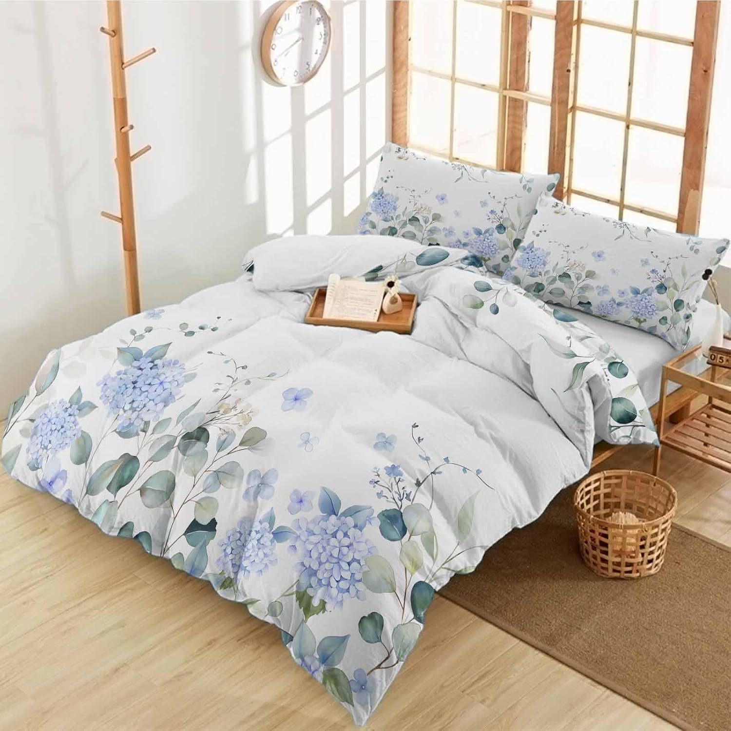 Duvet Cover Set Full, Watercolor Blue Hydrangea Flower 3 Piece Bedding Set Breathable Quilt Cover Set, Green Eucalyptus Leaves Soft Microfiber Bed Set with Pillow Shams