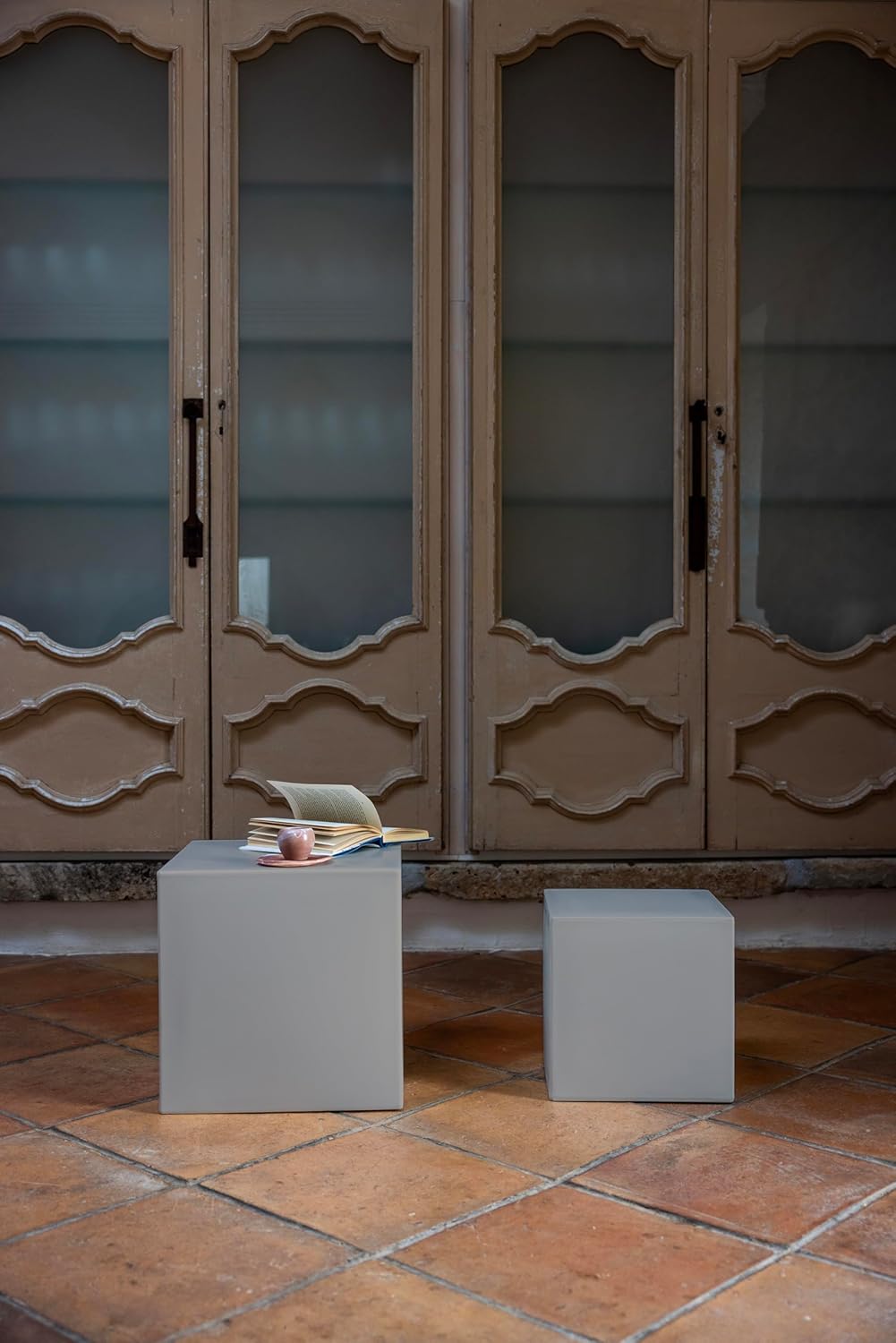 Kloris Cubo Low Square Stool 35 x 35 x 35 cm Polyethylene Grey Garden Indoor Made in Italy