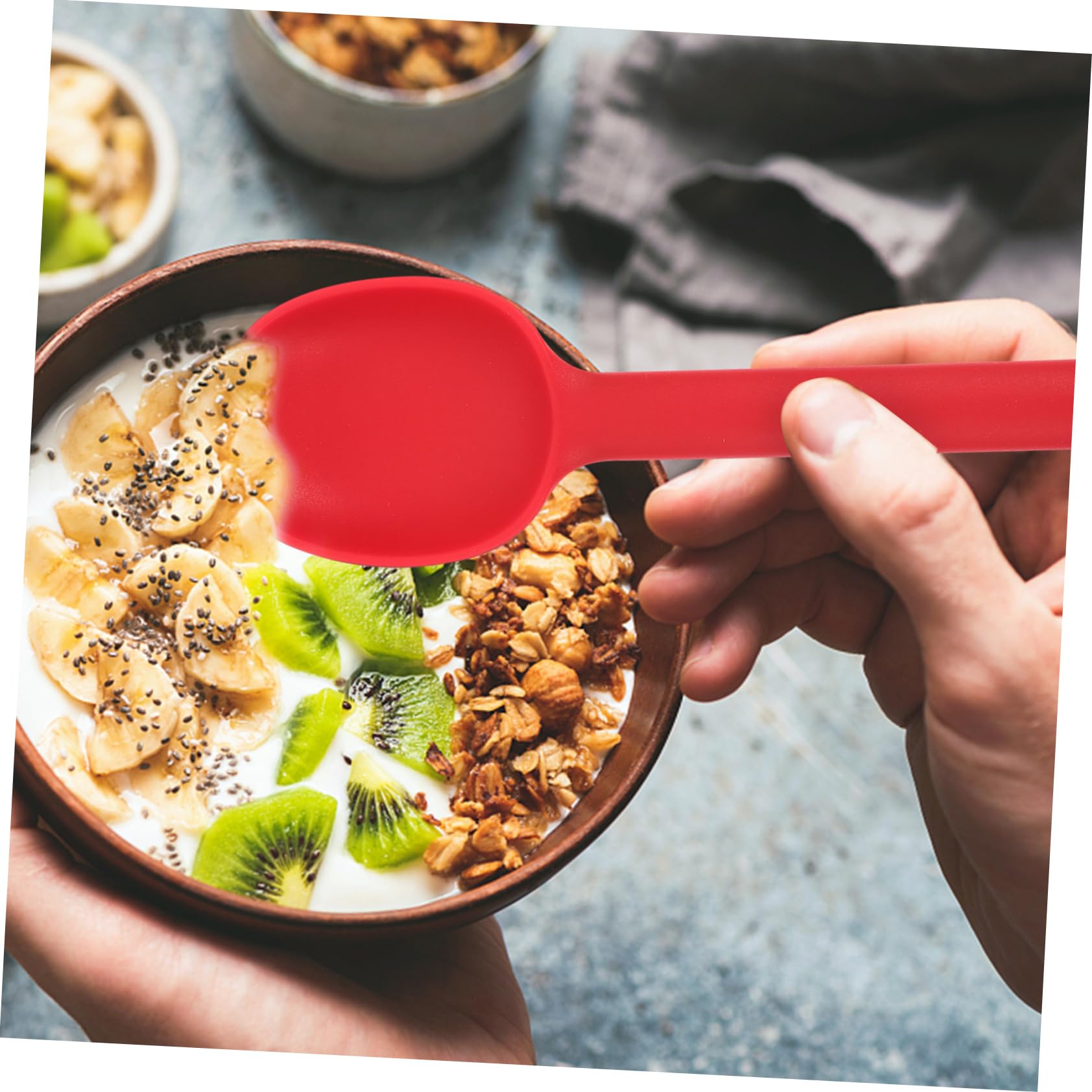 BESTYASH 1Pc Silicone Soup Spoon Stirring Spoon for Soup Salad Porridge Creative Kitchen Utensil Heat Resistant Versatile Food Serving Tool