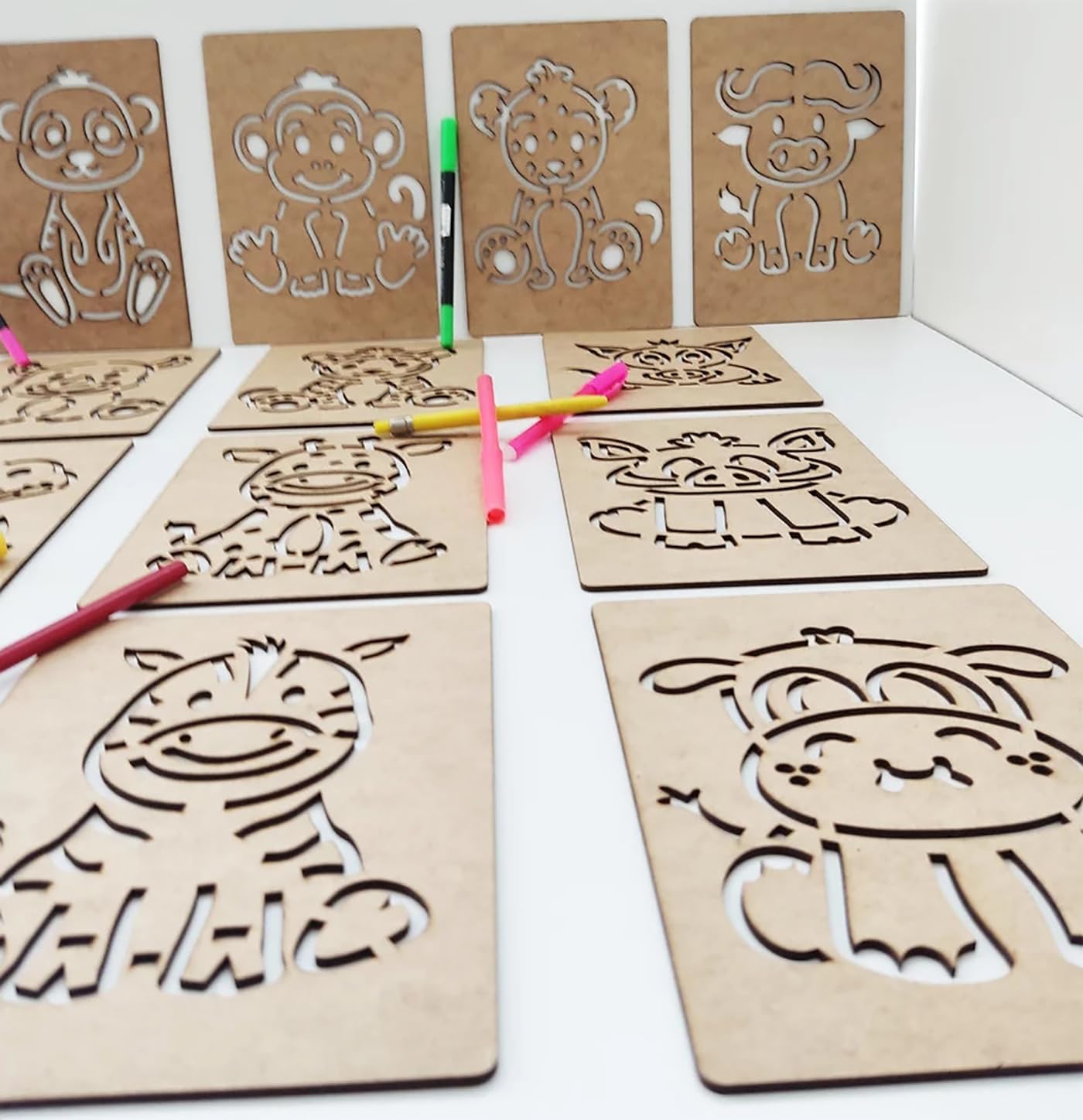 Cliths Montessori Safari Animals Template - 17 Line Templates for Learning About African Wildlife 1