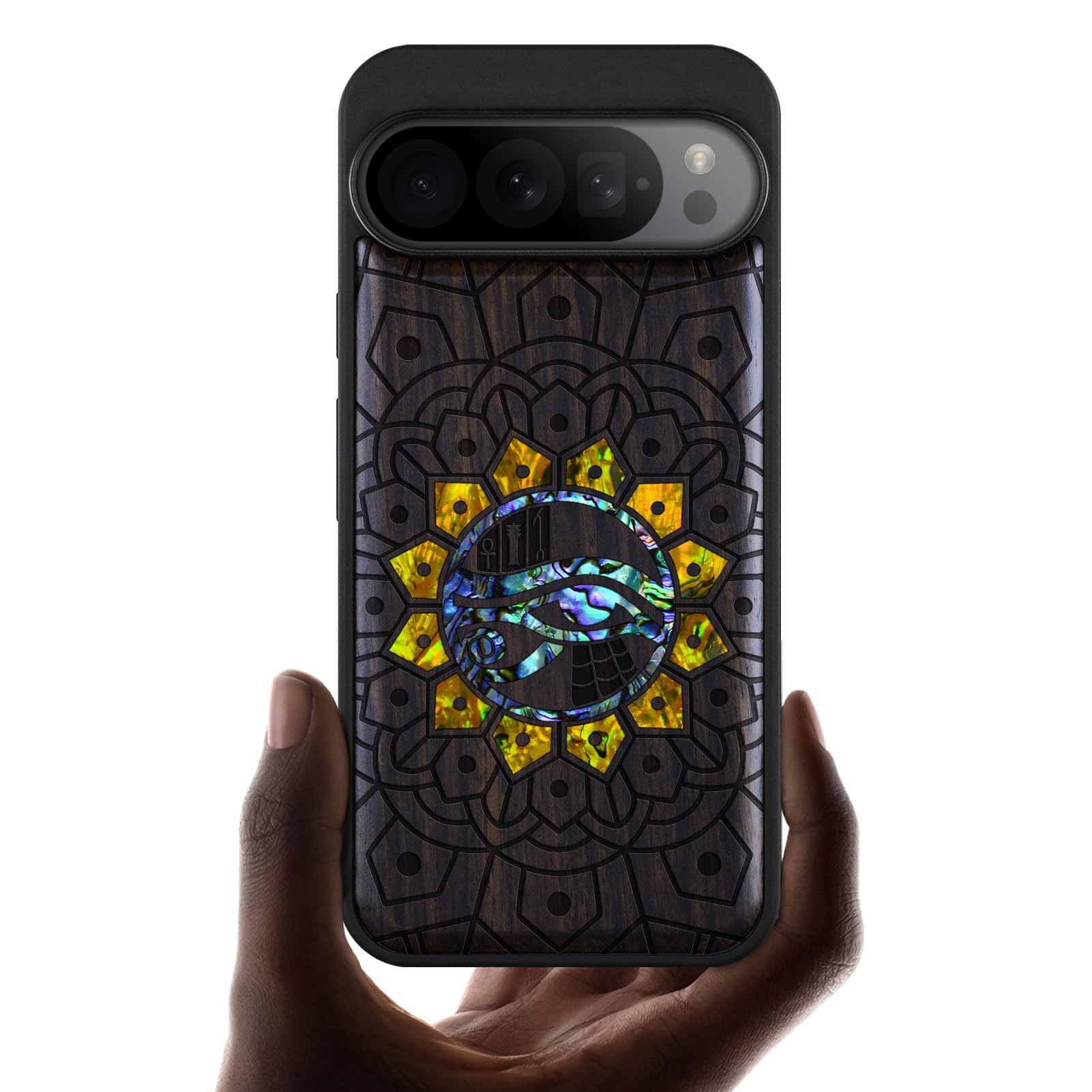 Coque Pixel 9 Pro en bois gravé et nacre de shell unique Carveit - 8
