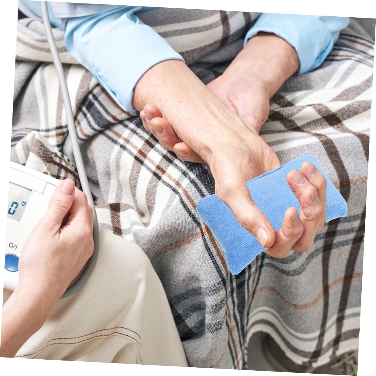 2pcs Hand Grips Cushions Comfortable Finger Separator Pads for Elderly Care High Elastic Down Breathable and Washable Finger Splitting Support
