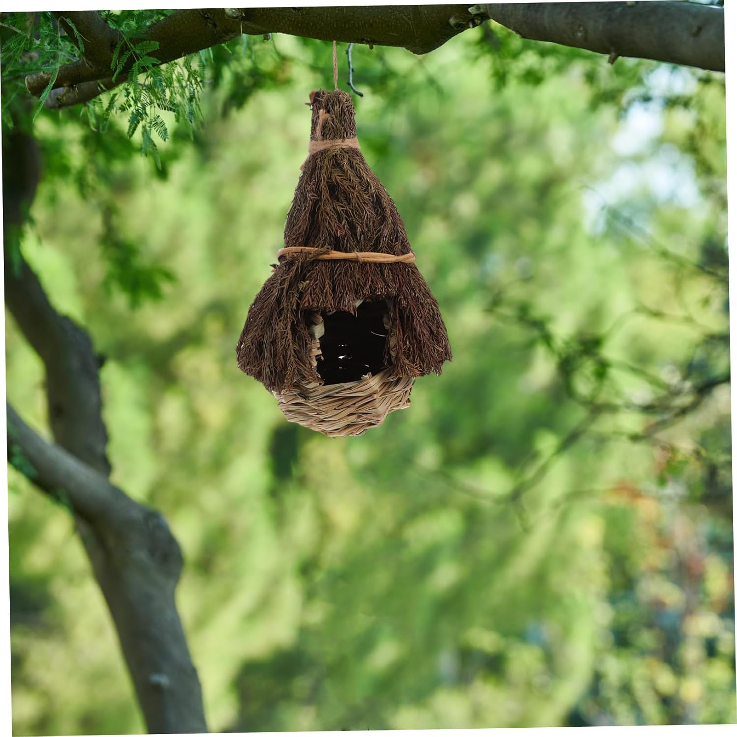 MERRYHAPY Hand Woven Grass Nest for Outside Use Rustic Garden Comfortable Roosting Pocket for Small Birds Versatile Home and Garden Use