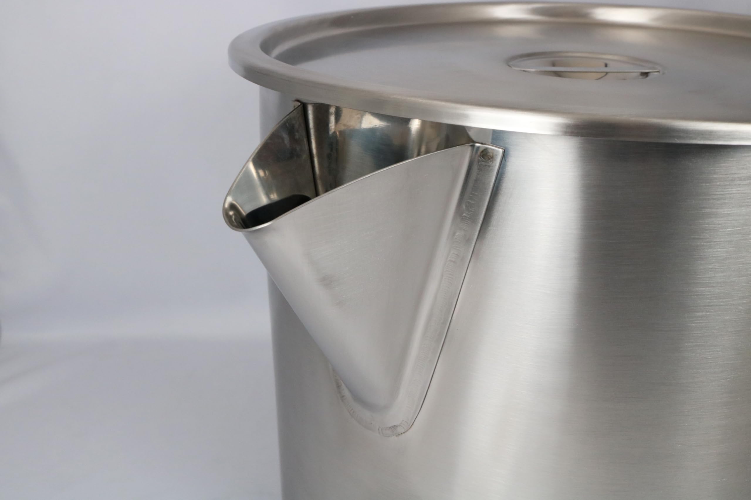 Amazon.co.jp: スギコ 18-8ポット型バケツ(蓋付) SH-2030 : 産業・研究