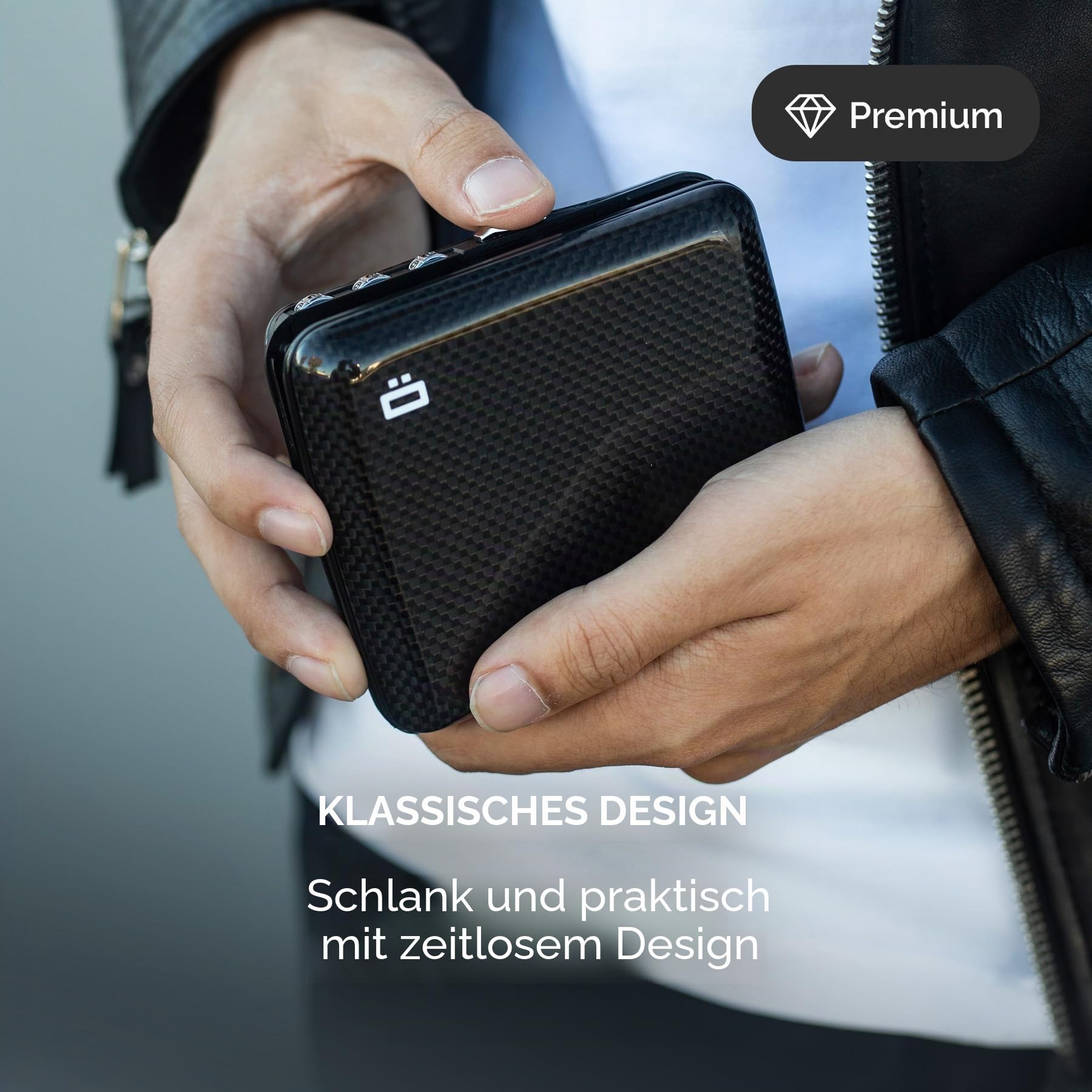 ÖGON -DESIGNS- Carbonfaser-Geldbörse mit Zahlenschloss. Modell: Code Wallet | 3-stelliges Zahlenschloss. Schneller Kartenzugriff. Für bis zu 10 Karten & Geldscheine. RFID-Schutz.