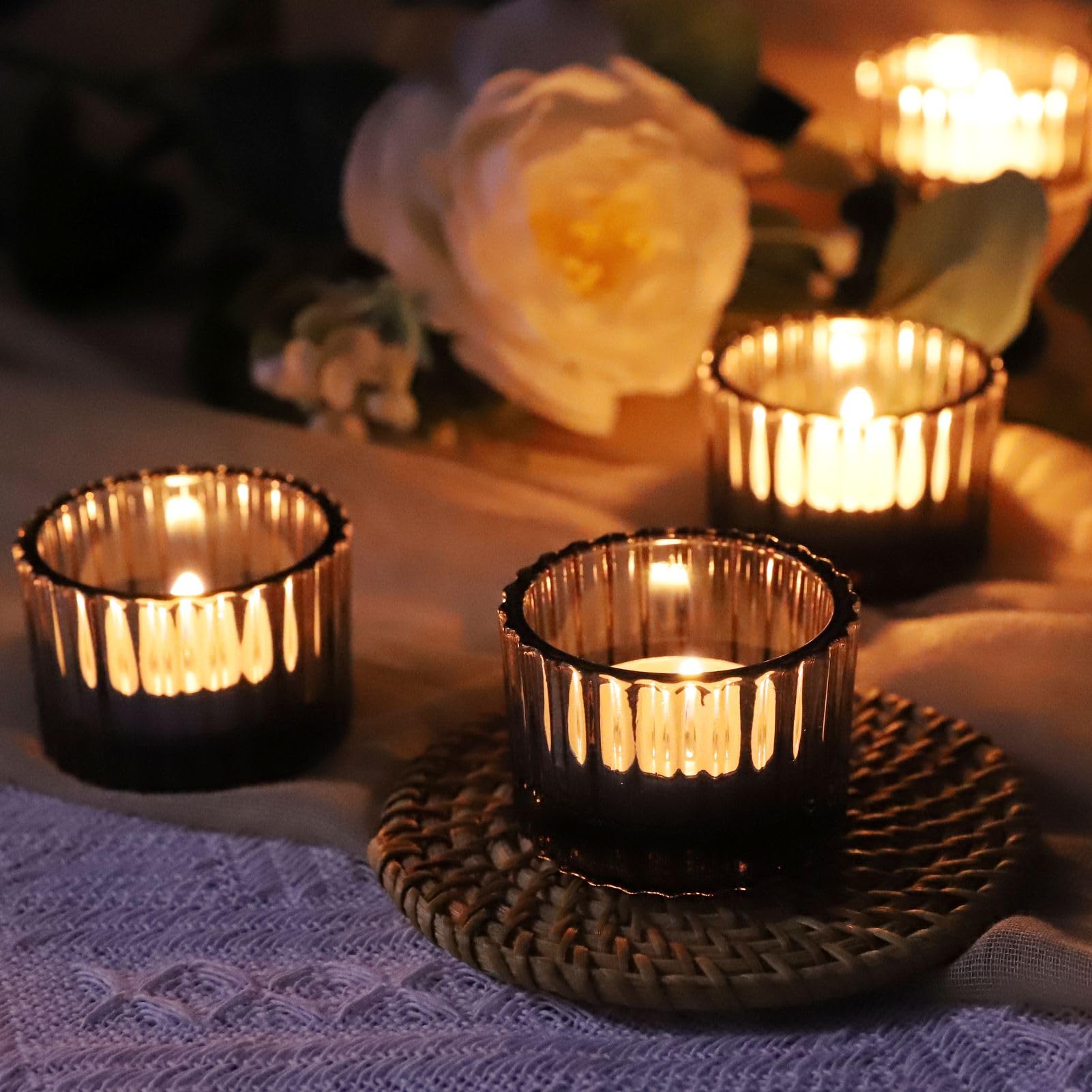 VOHO Lot de 12 photophores classiques gris pour décoration d'intérieur moderne, en verre côtelé, cadeaux pour Thanksgiving, vacances, petits bougeoirs votifs pour fête d'anniversaire