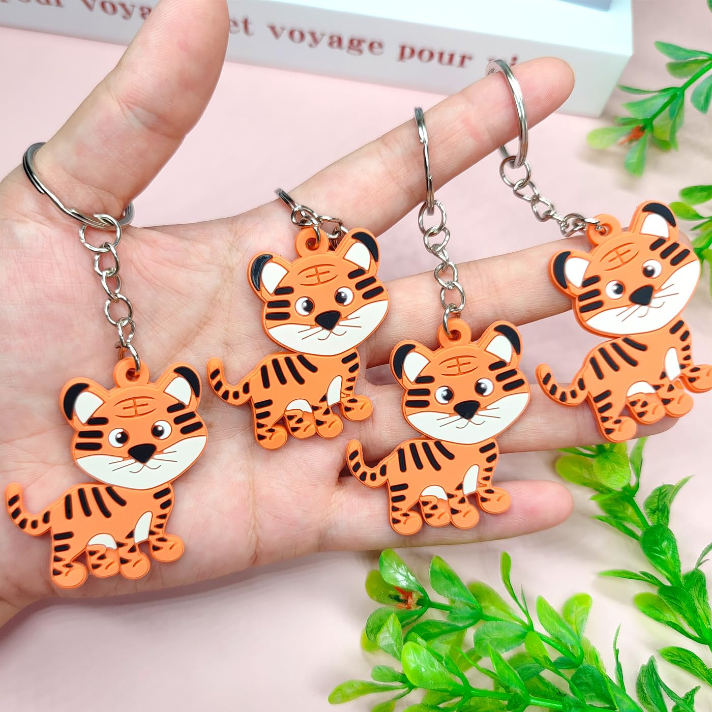 MEIYIFAN 30 Pezzi Mini Portachiavi,Portachiavi con Animali dei Cartoni Animati,Porta Chiavi Idea Bomboniera,Regali dei Bambini Premio,per Bambine Ragazze Regalo Festa Compleanno Bomboniere