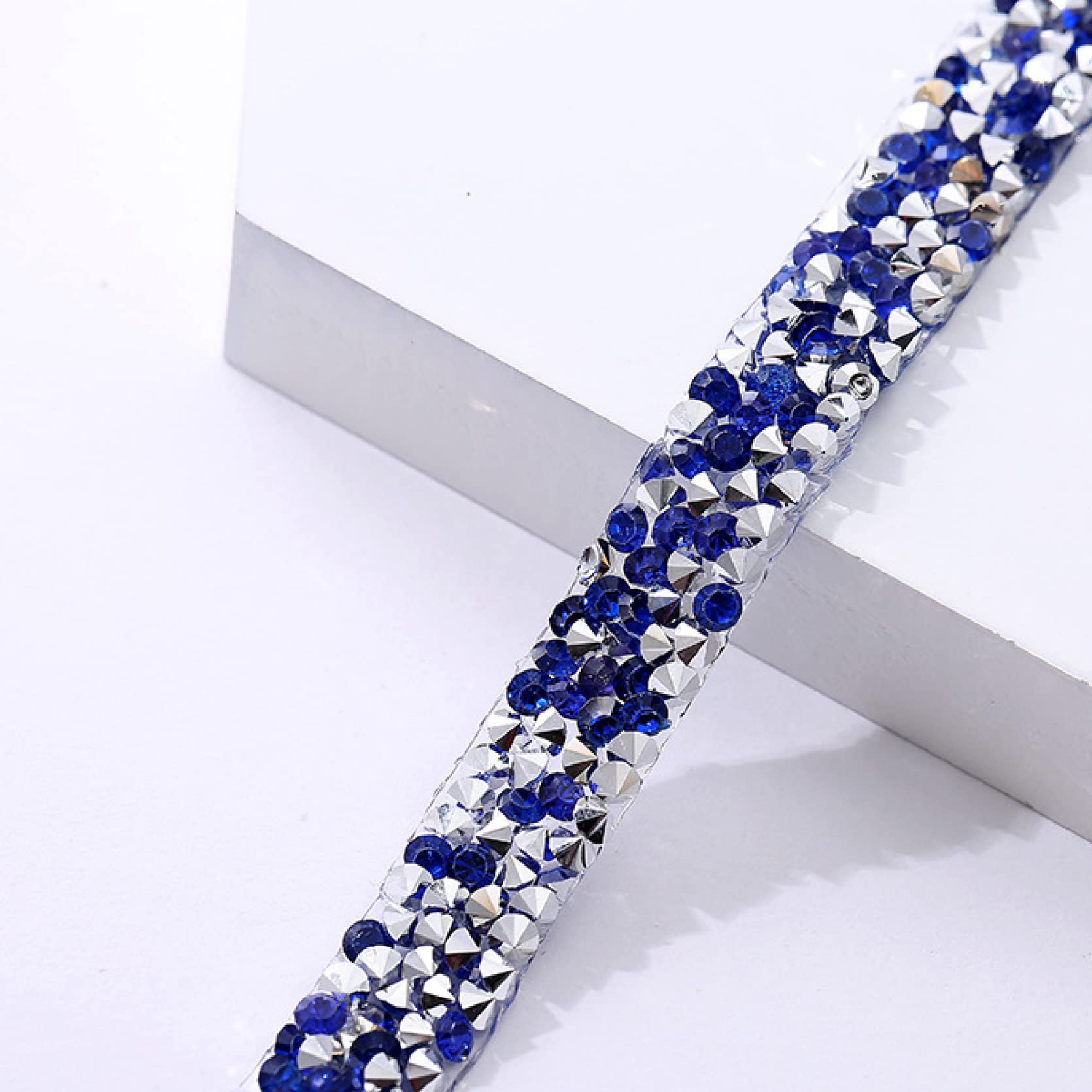 ACiyD 1 Yards Strass Trim Kette Nähen Kristall Motiv Strass Applikator Band mit Strassapplikationen (Color : Navy Blue, Size : 1cm Wide) (Gold 1cm Wide)