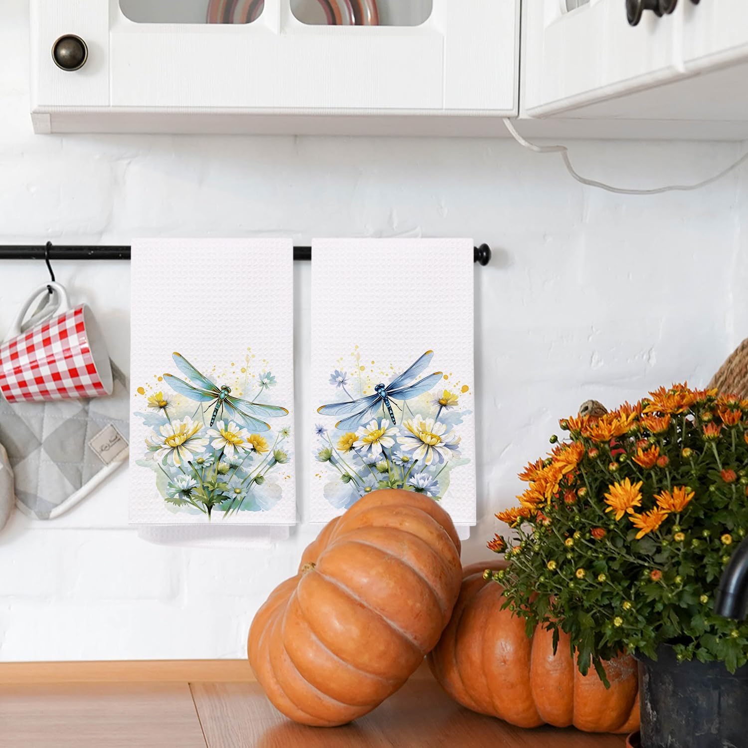 SPBL&L Dragonfly Gifts for Women,Dragonfly Decor Tea Kitchen Hand Towels for Bathroom, Vintage Floral Dish Towels, 16x24 Inches Set of 2 - Image 3